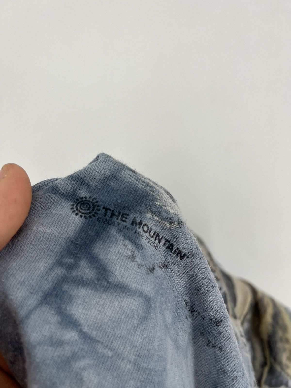 The Mountain × Vintage Vintage Y2K The Mountain Wolf Face Size S T-Shirt Size US L / EU 52-54 / 3 - 9 Thumbnail