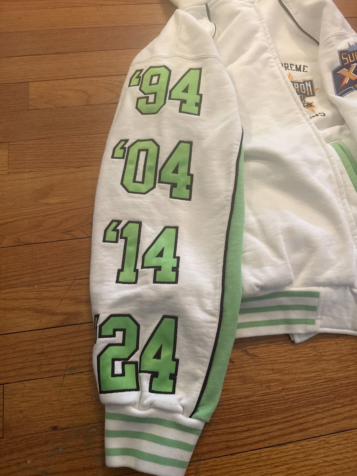 Supreme Supreme champions hoodie Size US S / EU 44-46 / 1 - 3 Thumbnail