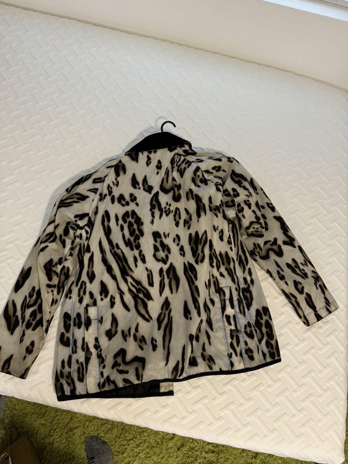 Barbour × Moncler Moncler + Barbour 1952 Leopard Print Wight Giubotto Coat Size US XL / EU 56 / 4 - 9 Thumbnail