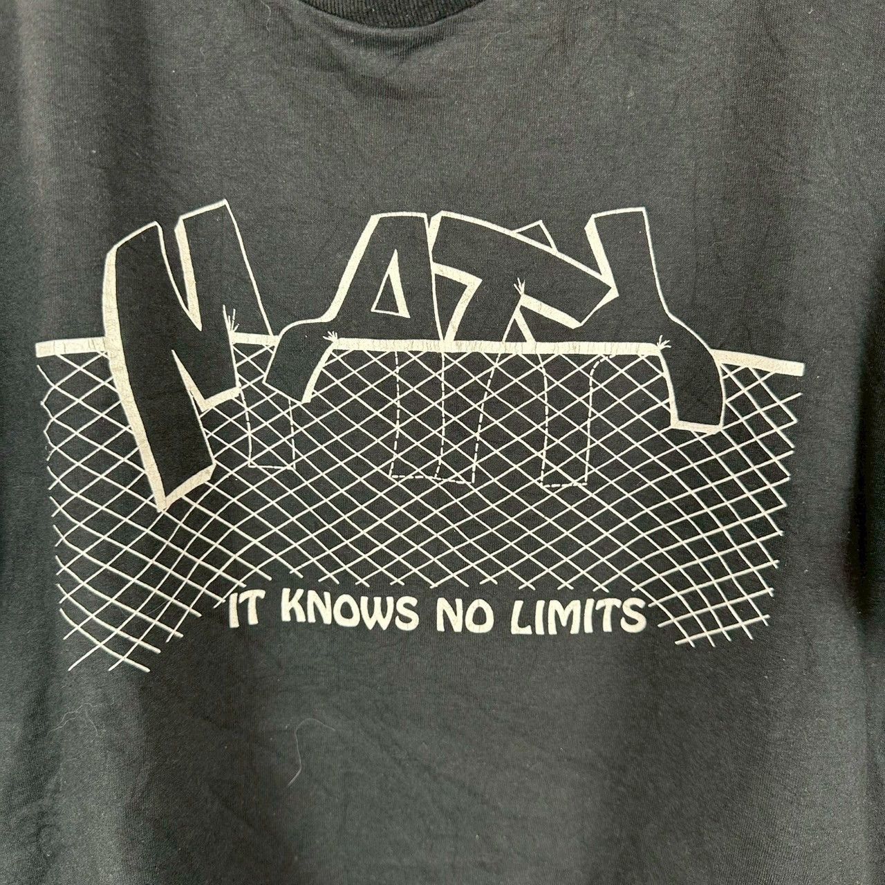 Vintage Vintage 90s Math It Knows No Limit Typography XL T-shirt Size US XL / EU 56 / 4 - 2 Thumbnail