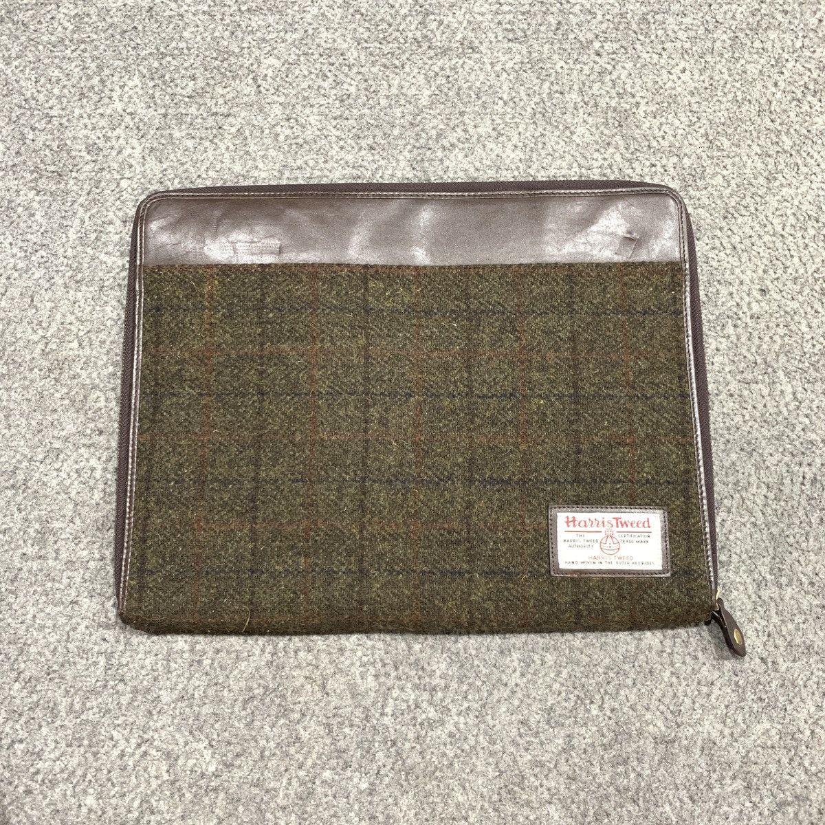 Harris Tweed × Vivienne Westwood Harris tweed documen bag Size ONE SIZE - 1 Thumbnail