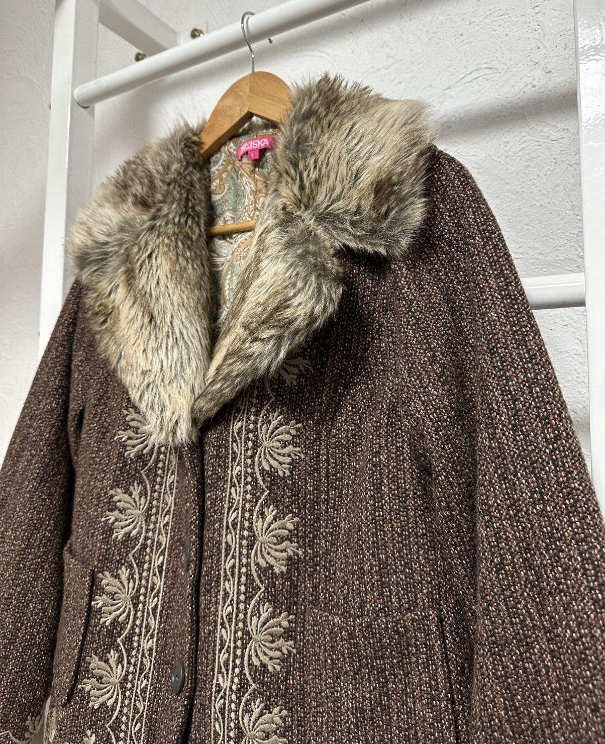 Vintage Women’s Tweed Jacket Size L Y2K 2000s Avant Garde Faux Fur Size L / US 10 / IT 46 - 2 Thumbnail