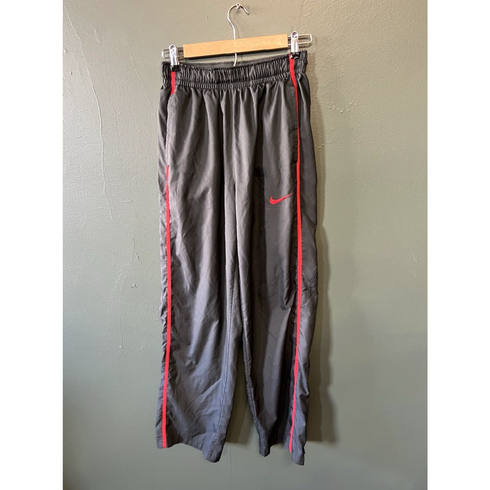 Nike Nike Mens Sweatpants Pull On Dri-Fit Gray Striped Pants M Medium Activewear Royalty? Size US 31 - 2 Thumbnail