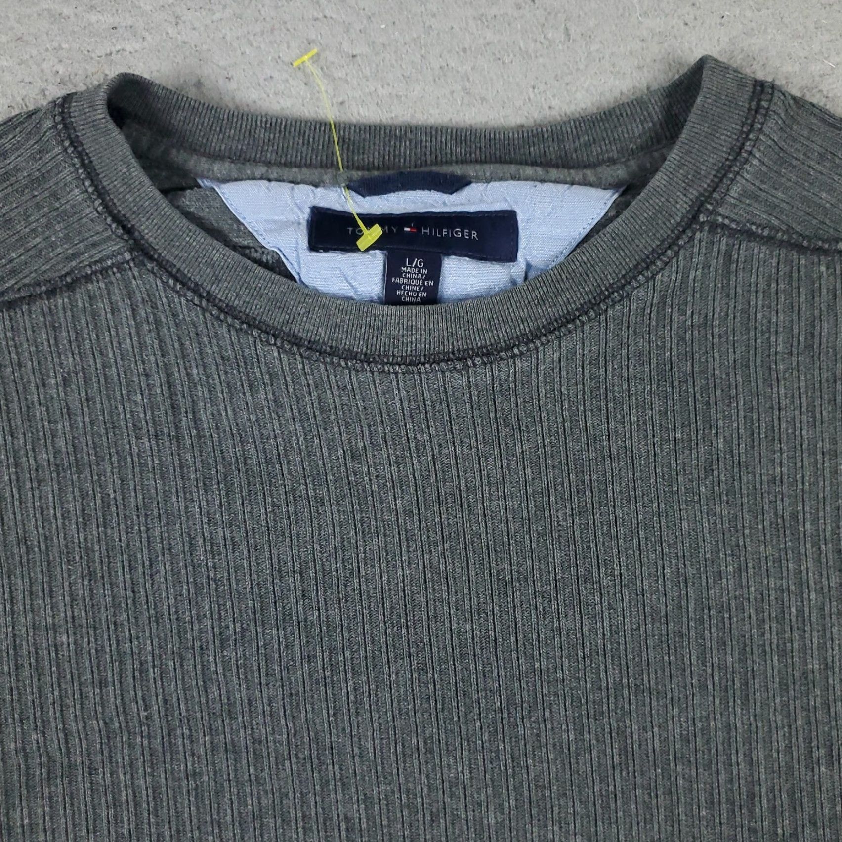 Tommy Hilfiger Tommy Hilfiger Long Sleeve T-Shirt Adult Large Gray Thermal Knit Casual Mens Size US L / EU 52-54 / 3 - 2 Thumbnail