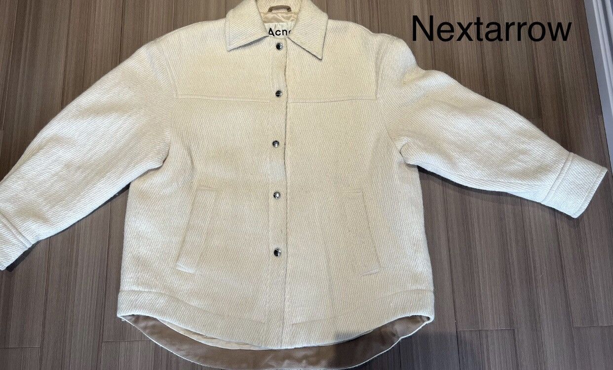 Acne studios White padded jacket 2412-Nextarrow