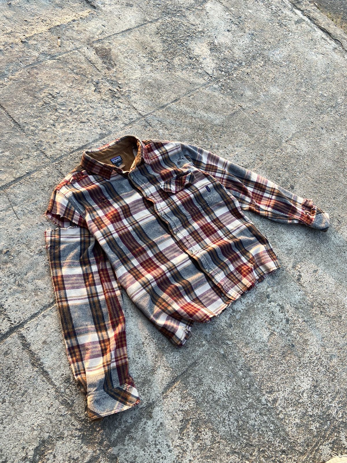 Vintage Distressed flannel shirt shadow plaid boxy fit Size US L / EU 52-54 / 3 - 3 Thumbnail