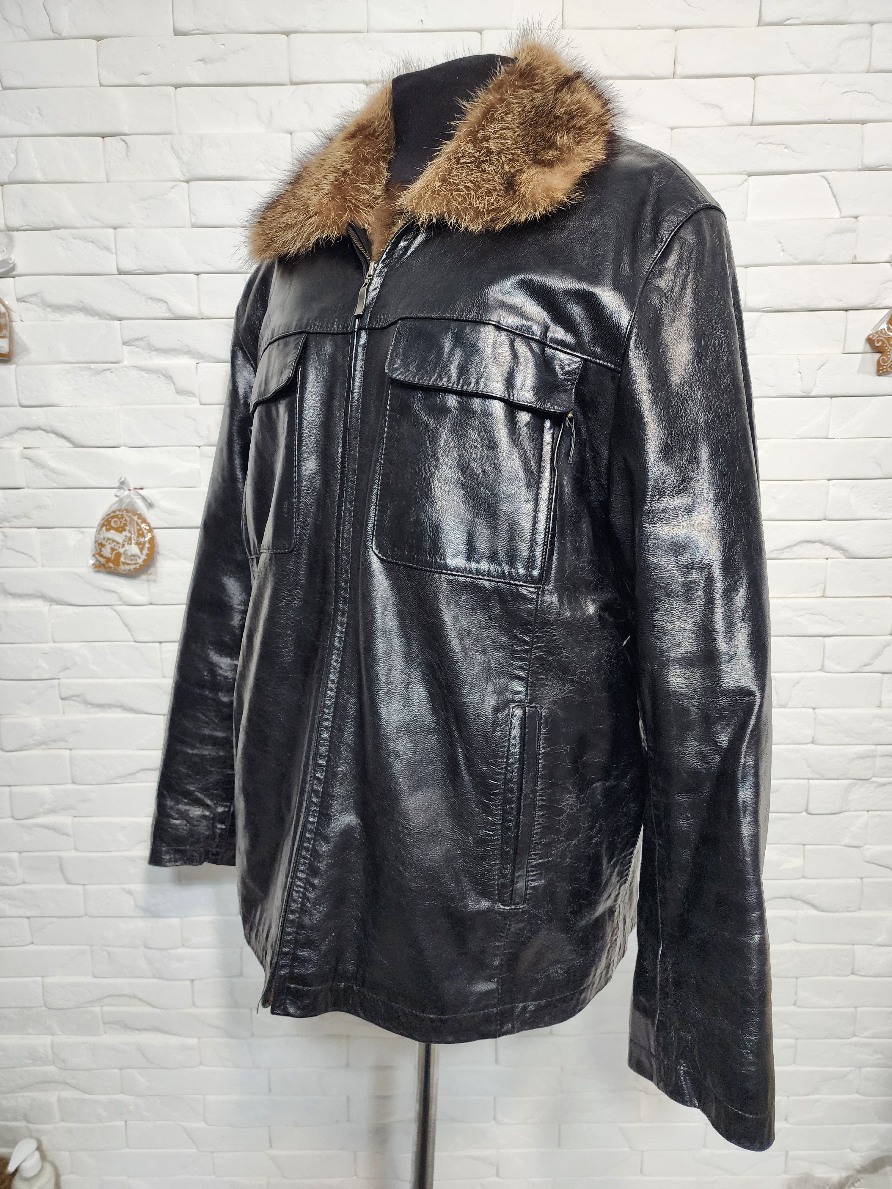 Uniqlo Men's Black Leather Fur Jacket: Genuine Fur, Metal Zipper Size US L / EU 52-54 / 3 - 2 Thumbnail