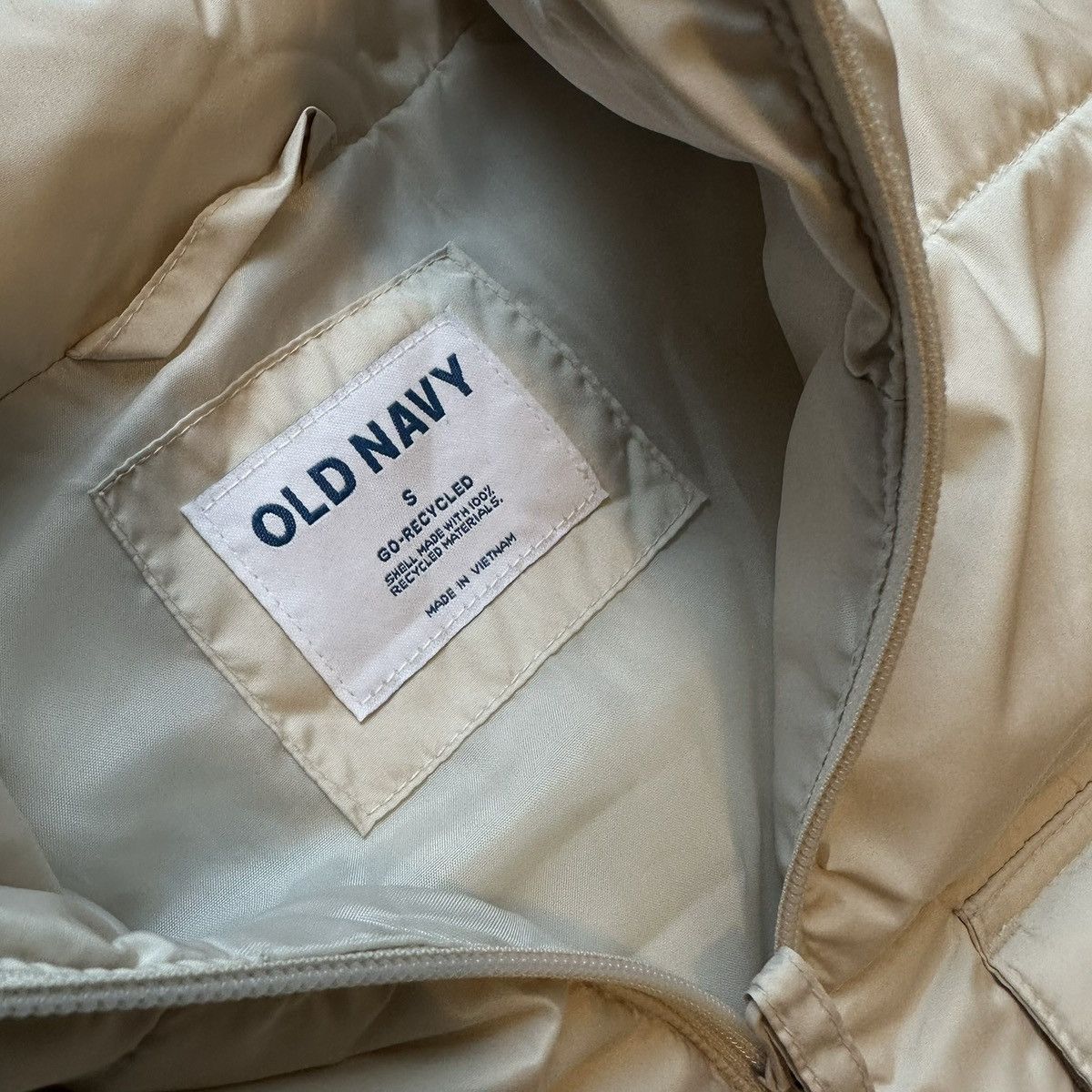 Old Navy Cream Puffer Vest Size US S / EU 44-46 / 1 - 4 Thumbnail