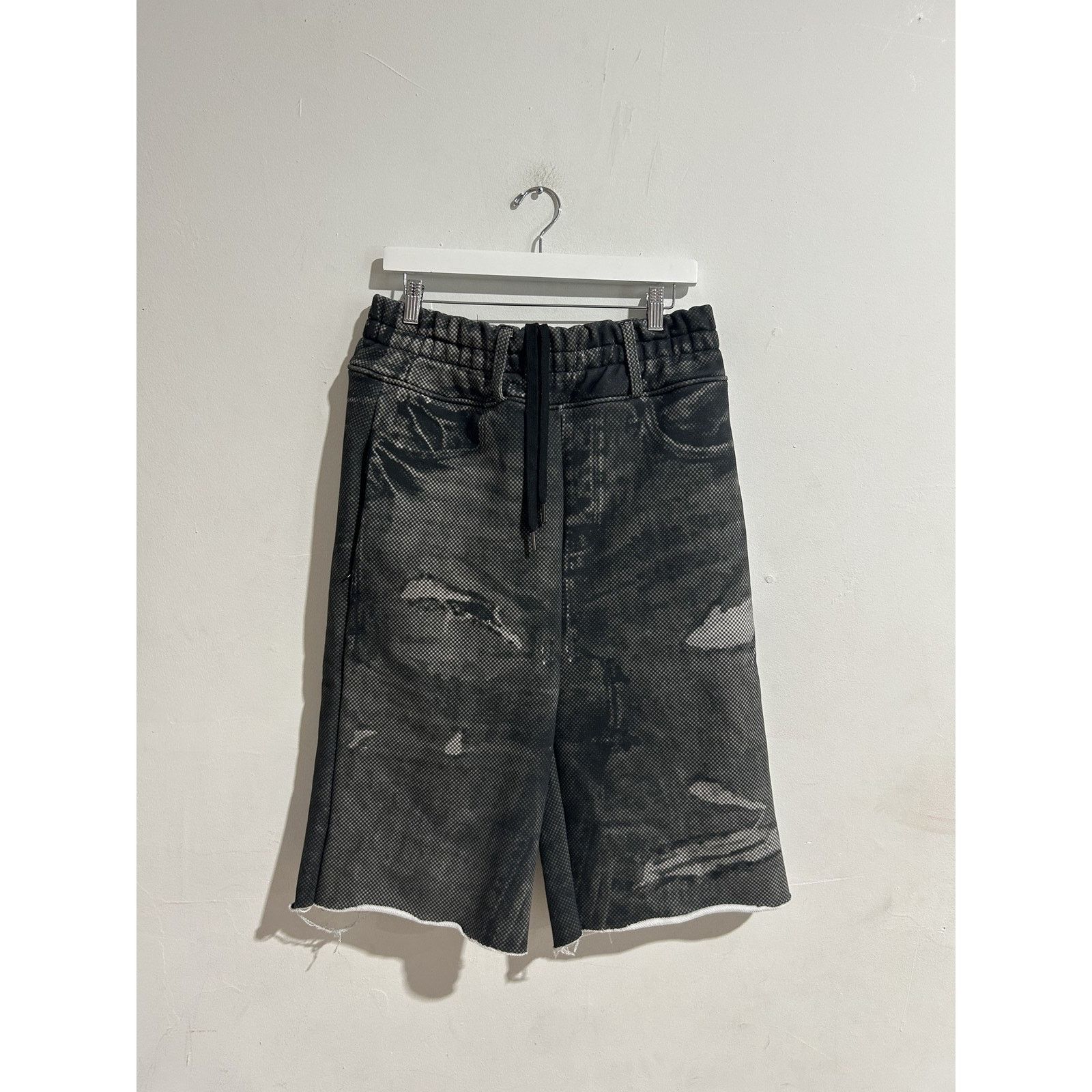 Other ANTISYSTEM APPAREL DENIM SWEAT SHORTS SIZE XL PREOWNED Size US 31 - 1 Thumbnail
