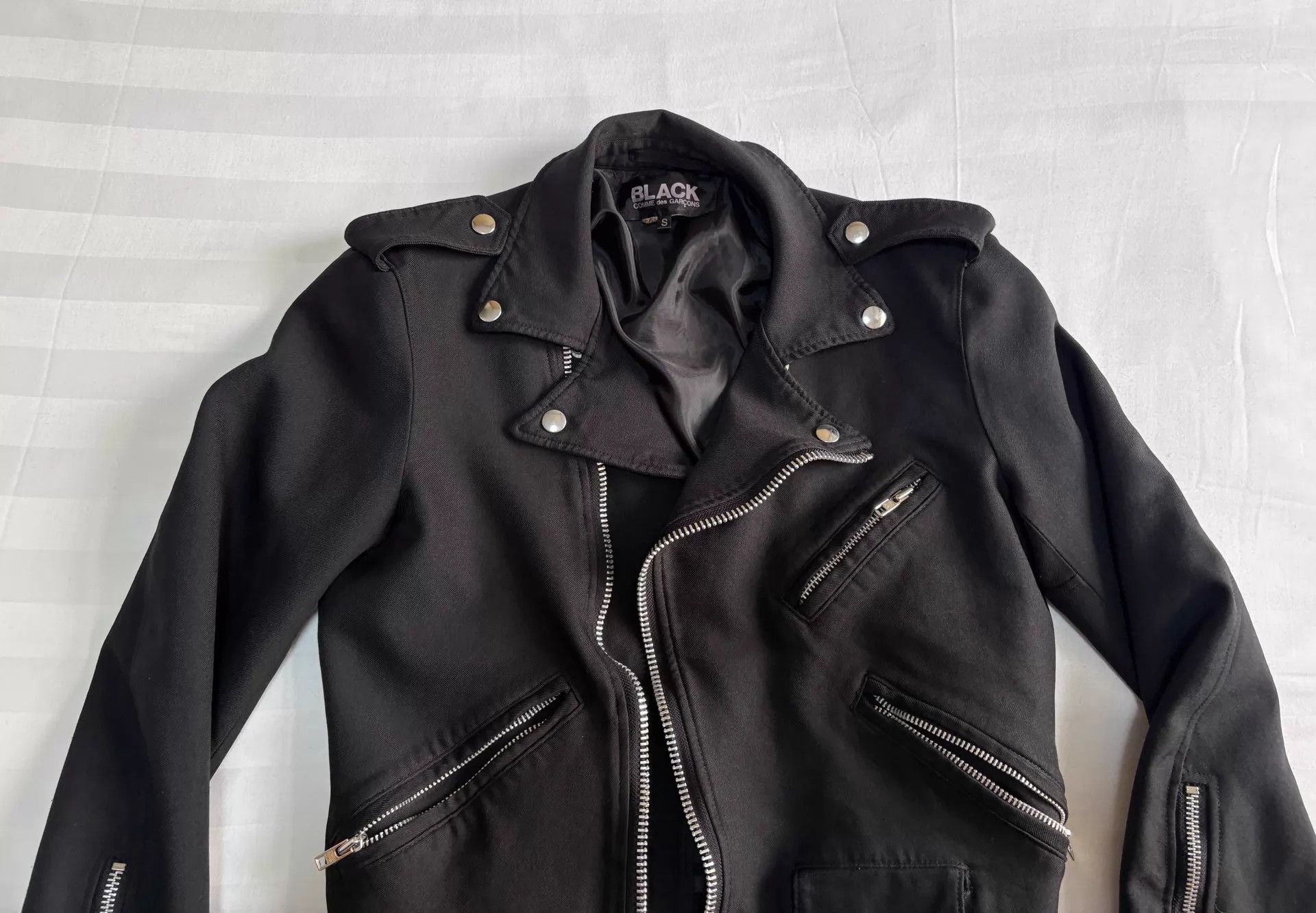 Comme des Garcons CDG Black Pleated Biker Jacket with Curved Zippers Size US M / EU 48-50 / 2 - 4 Thumbnail