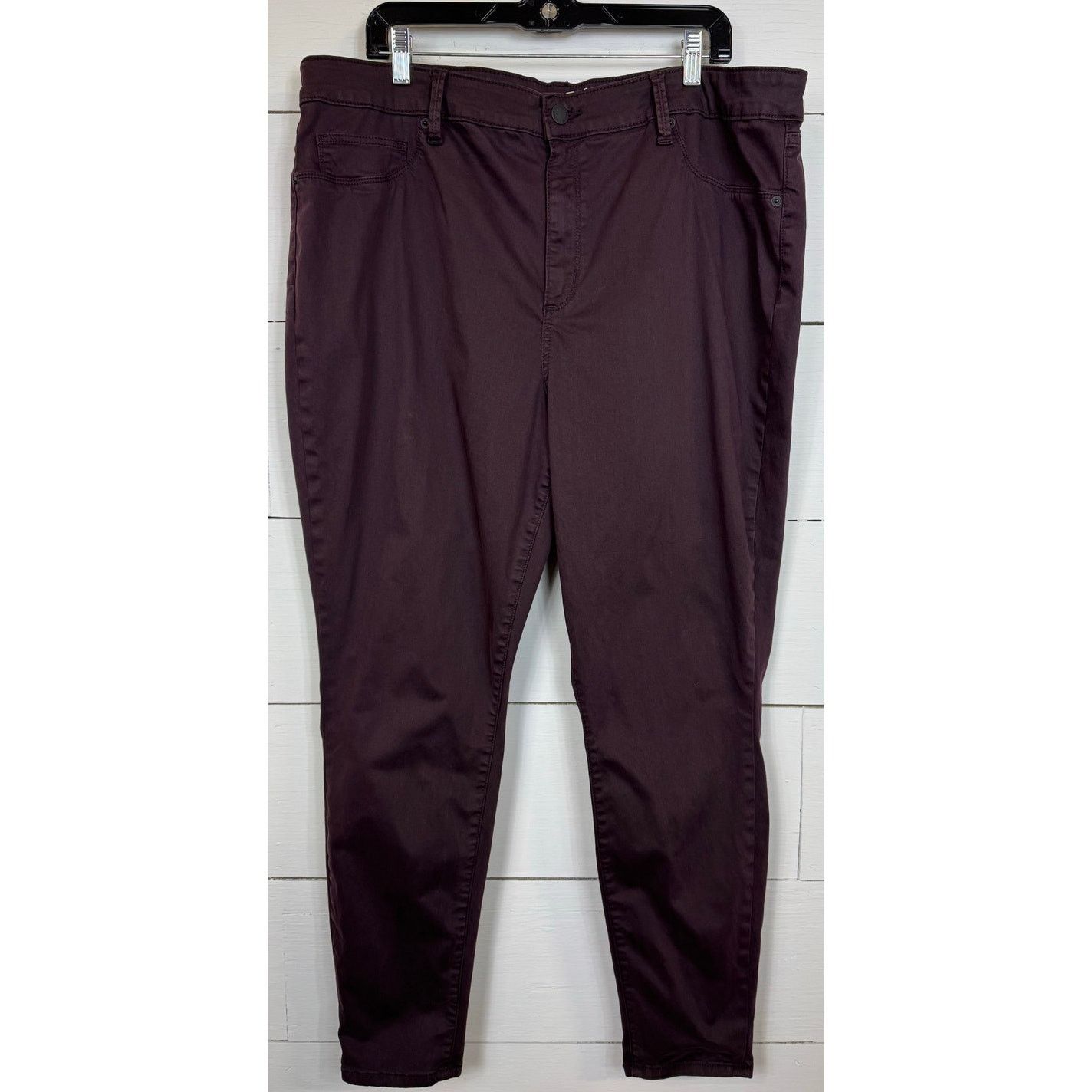 Other Universal Thread Skinny Pants Women's Size 20W Size 42" / US 20 - 1 Thumbnail