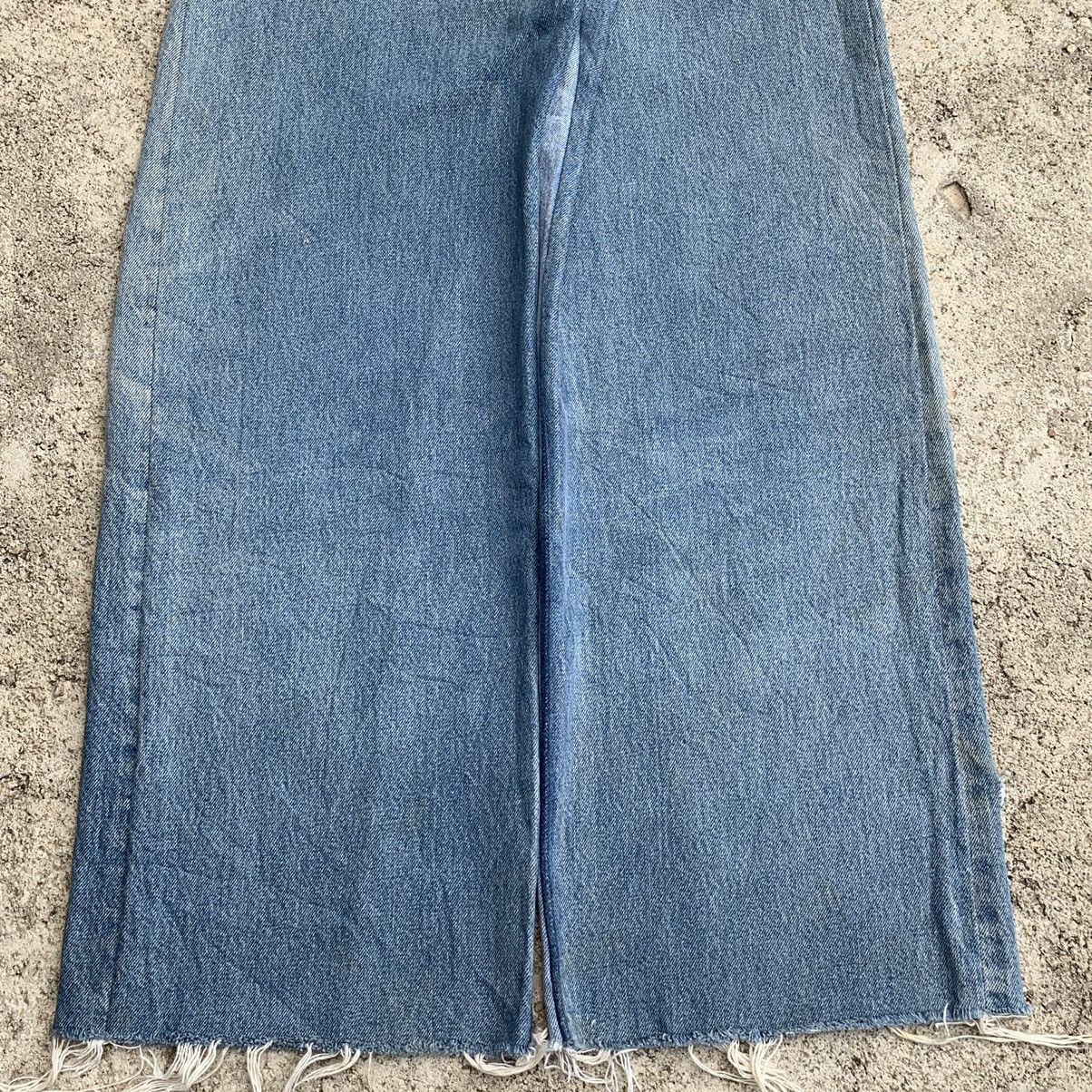 Levi's Vintage Clothing Vintage Levis Re/Done USA Wide Baggy Distressed Jeans W24 Size 24" / US 00 / IT 34 - 17 Thumbnail