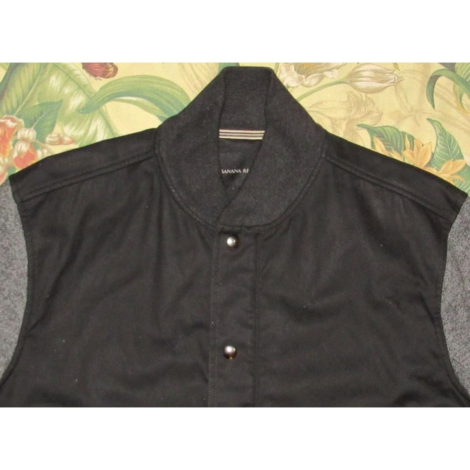 Banana Republic VINTAGE Banana Republic Bomber Jacket XL Gray Black Two Tone Coated Size US XL / EU 56 / 4 - 2 Thumbnail