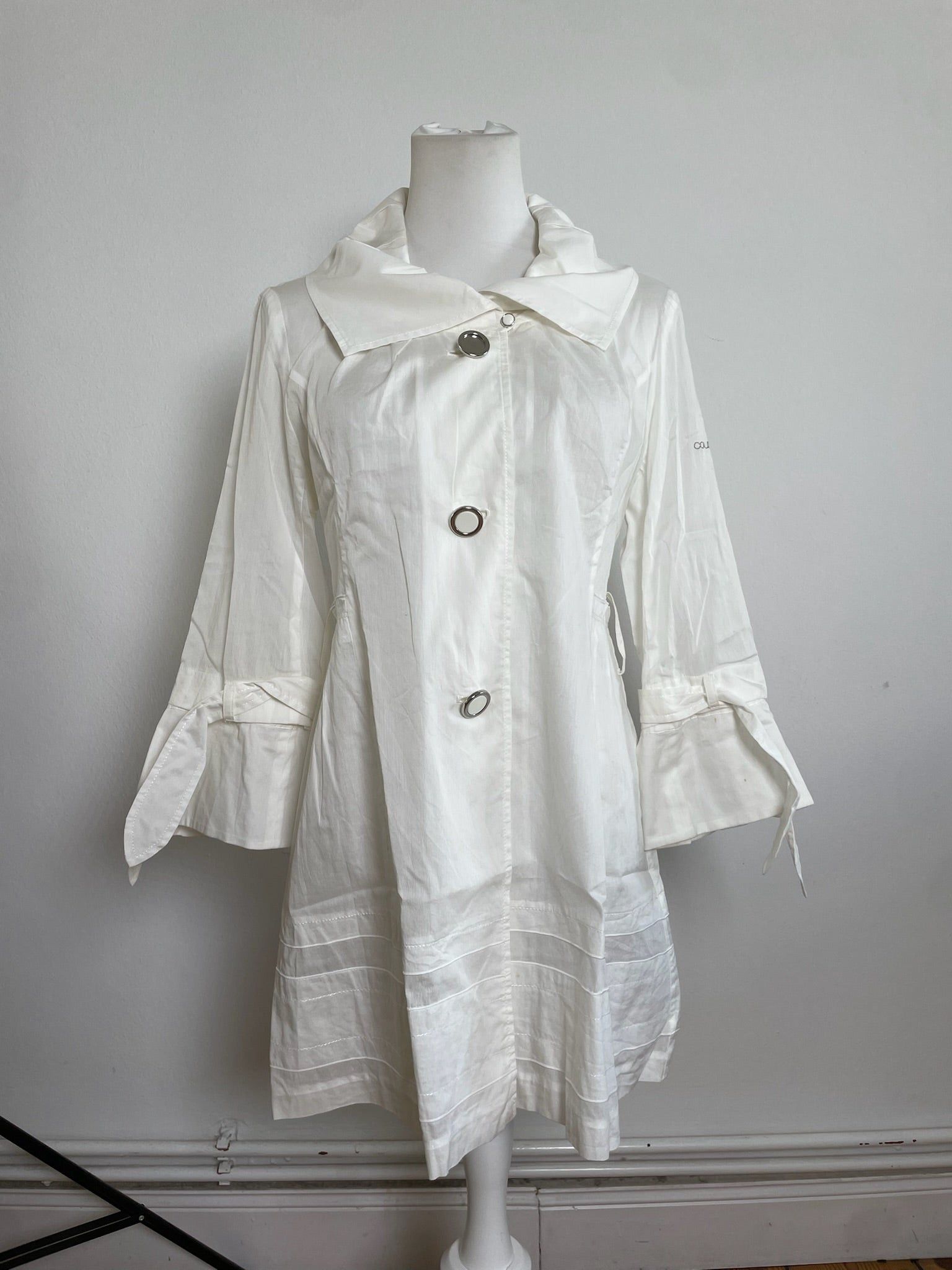 Courreges Vintage Cotton Coat White Silver Buttons Size M / US 6-8 / IT 42-44 - 1 Thumbnail