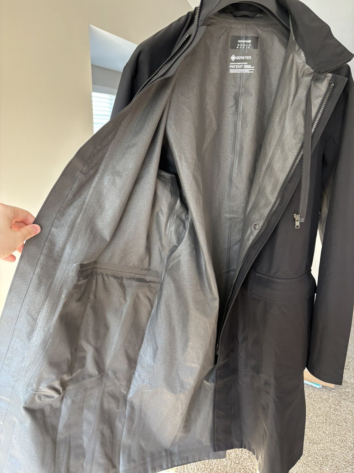 Acronym Acronym J103-GTV jacket size L Size US L / EU 52-54 / 3 - 5 Thumbnail