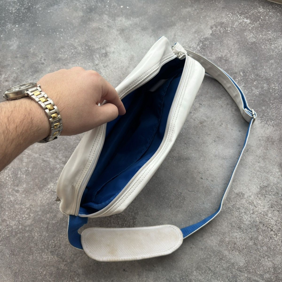 Adidas × Vintage Adidas Y2K Vintage Crossbody Bag Size ONE SIZE - 12 Thumbnail
