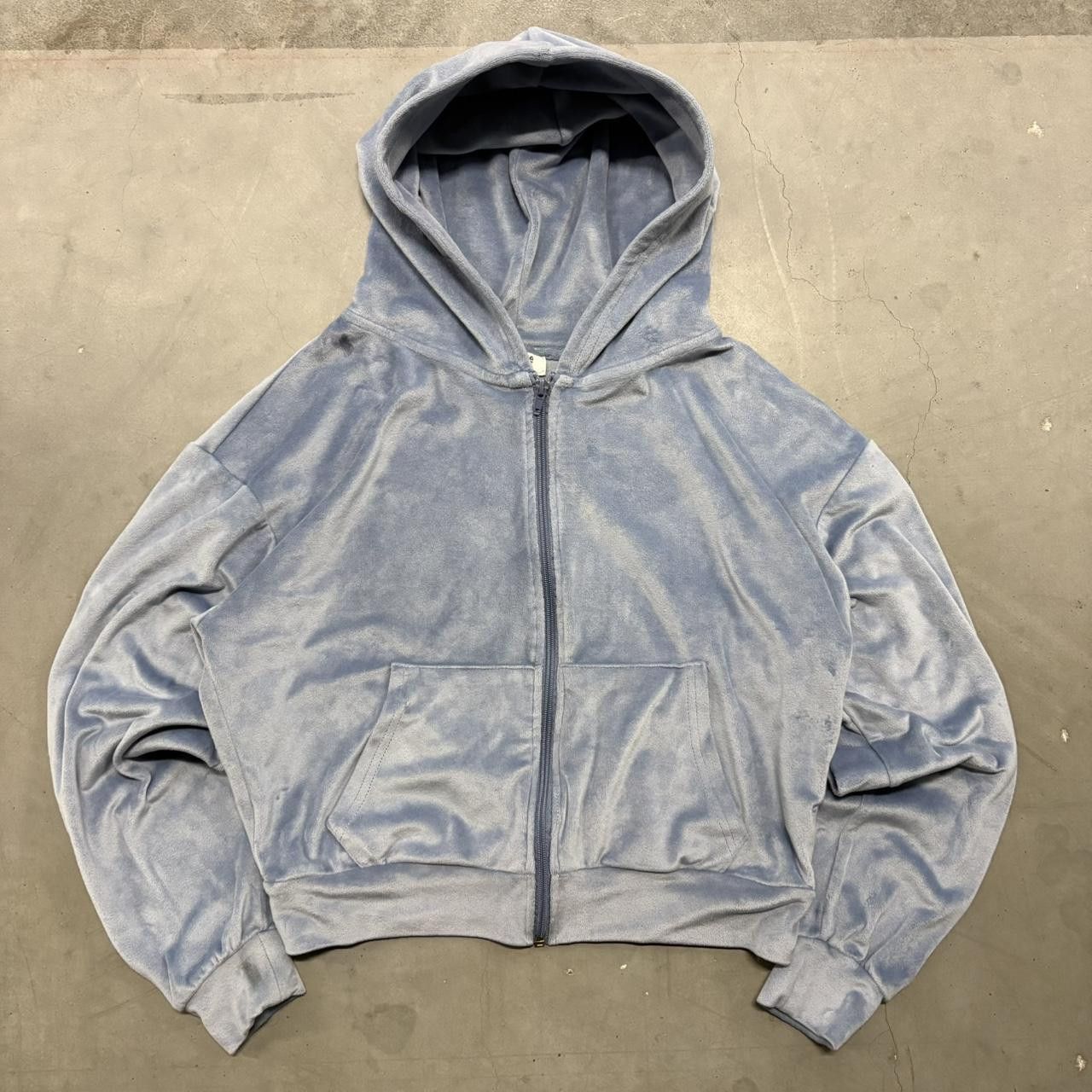 Vintage Crazy Vintage Y2K/2000s Velvet Velour Baby Blue Blank Zipup Hoodie! Size US S / EU 44-46 / 1 - 1 Thumbnail