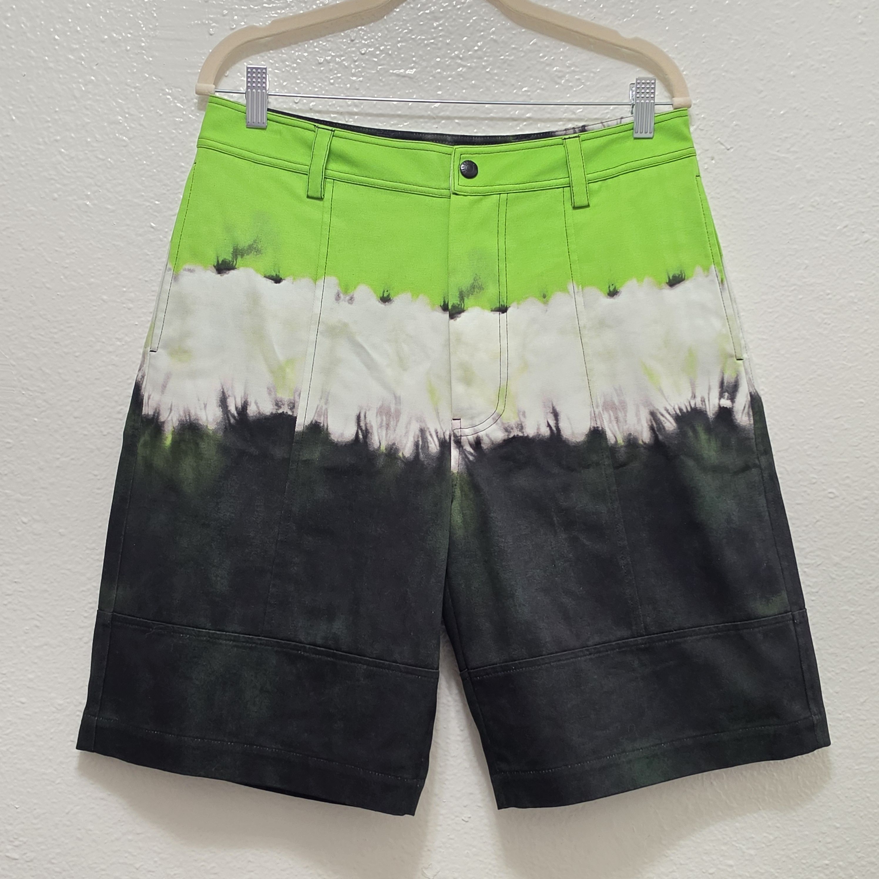 Valentino Bermuda shorts with jelly block print Size US 32 / EU 48 - 2 Thumbnail