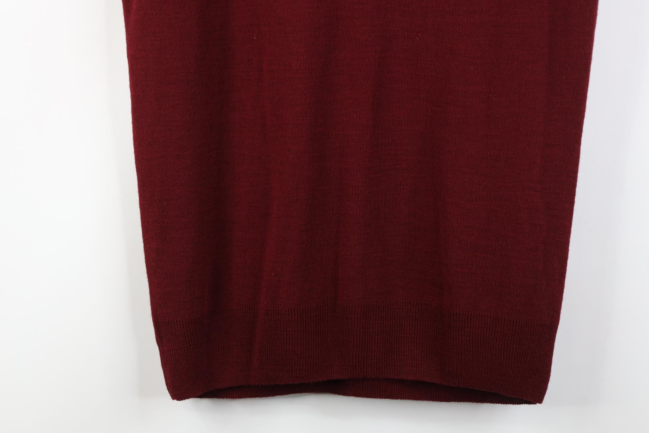 Vintage Vintage 70s Streetwear V-Neck Sweater Vest Burgundy Red Size US M / EU 48-50 / 2 - 10 Thumbnail