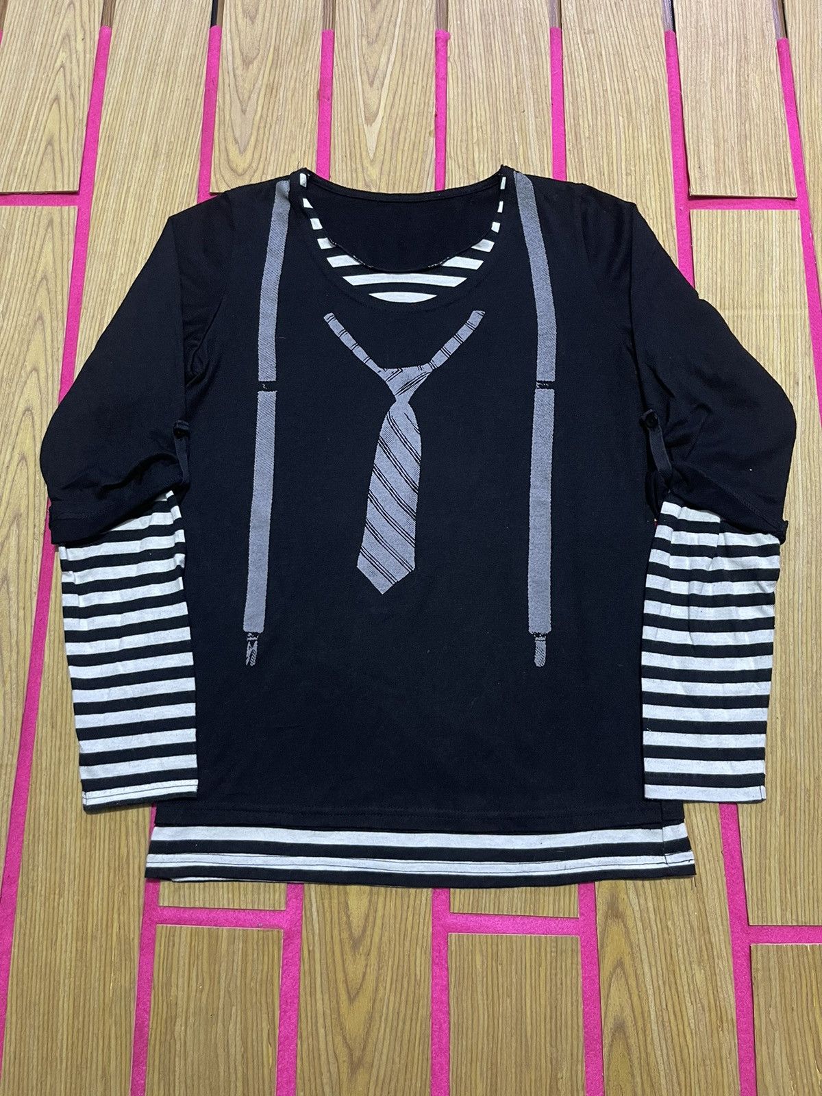 If Six Was Nine Y2K long sleeve t-shirt with two layers of pattern Size US M / EU 48-50 / 2 - 1 Thumbnail