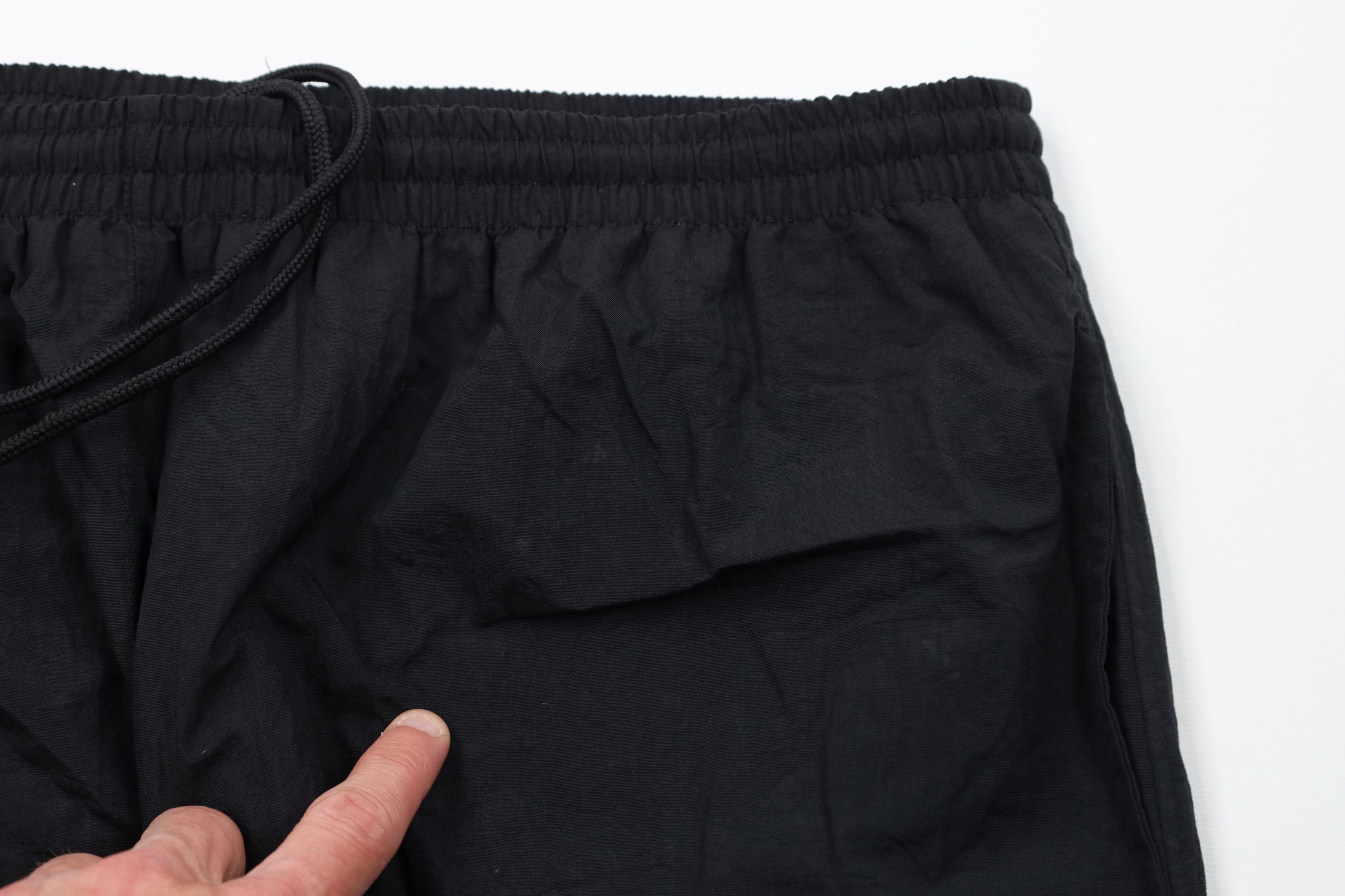 Vintage Vintage 90s Streetwear Lined Windbreaker Joggers Pants Black Size US 38 / EU 54 - 8 Thumbnail