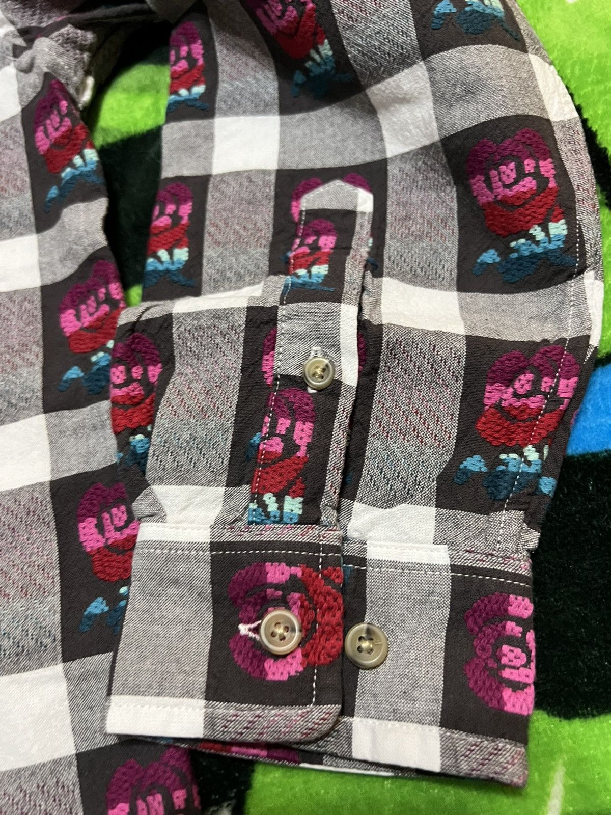 Supreme 🔥SS19 Supreme Buffalo Plaid Rose L/S BUTTON UP SMALL🔥 Size US S / EU 44-46 / 1 - 7 Thumbnail