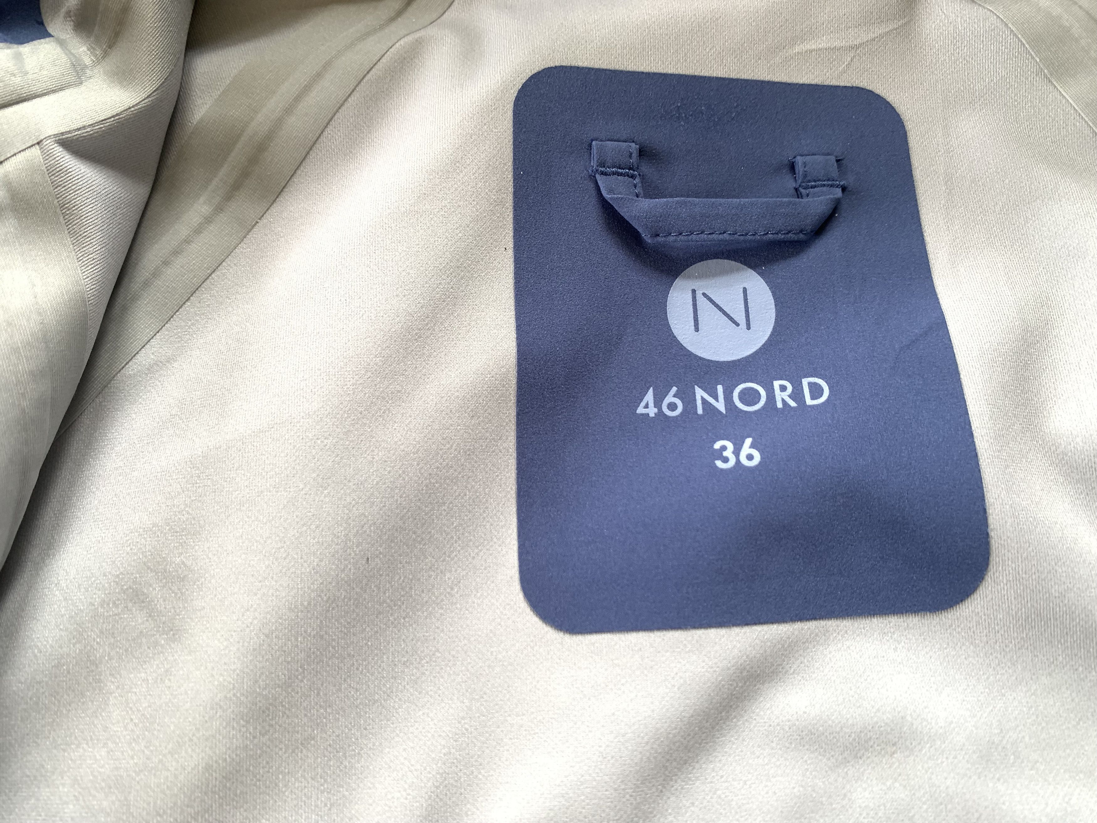 Other 46 NORD Women's Softshell Outdoor Light Hooded Jacket Size S / US 4 / IT 40 - 7 Thumbnail