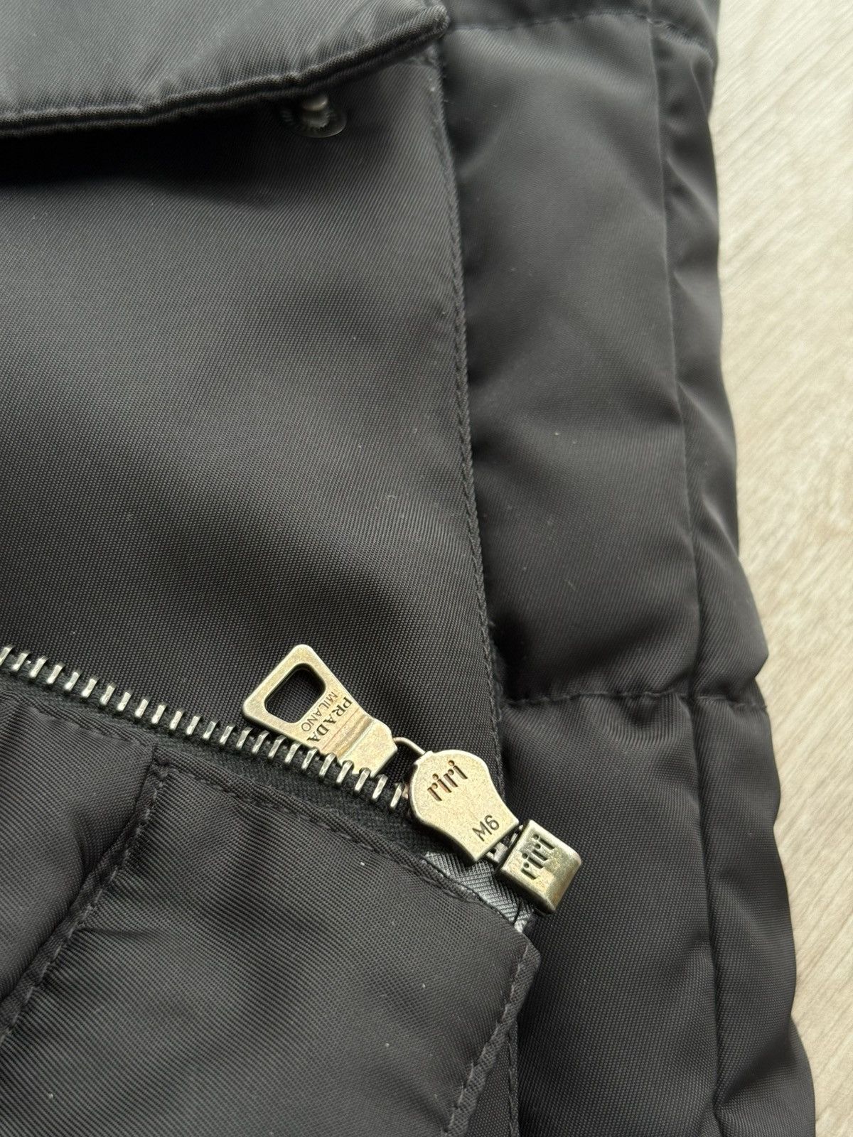 Prada Prada Badge Logo Cargo Gabardine Nylon/Lamb Puffer Down Vest Size US M / EU 48-50 / 2 - 14 Thumbnail