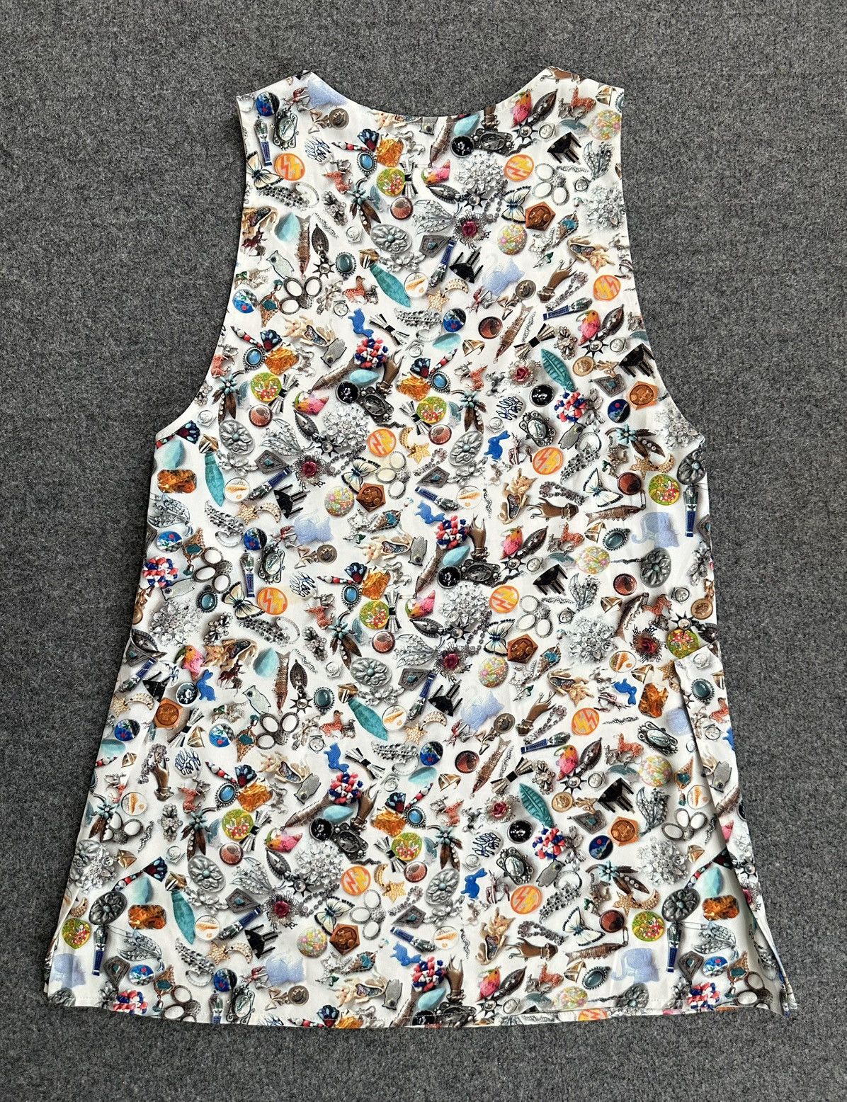 Maison Margiela Maison Margiela MM6 Motif Sleeveless Tank Top Size XS / US 0-2 / IT 36-38 - 2 Thumbnail
