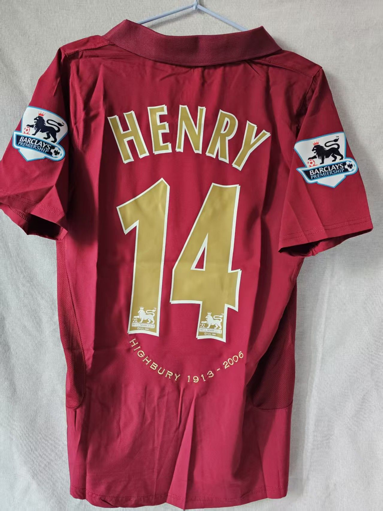 Other 2005 2006 Arsenal #14 Thierry Henry Jersey Size US S / EU 44-46 / 1 - 1 Thumbnail
