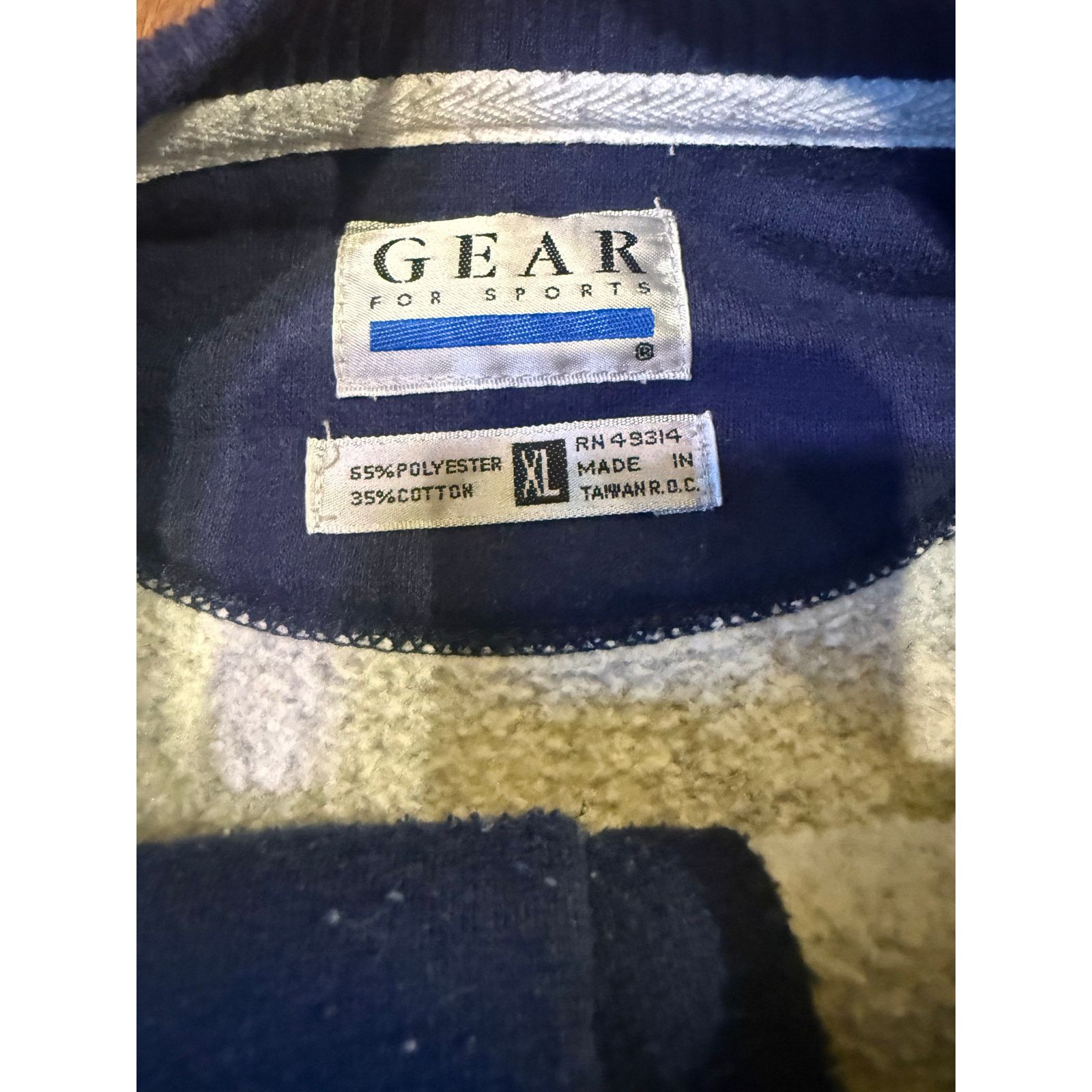 Gear for Sports Wisconsin Tri-Color Henley Crew Sweatshirt Size XL Size US XL / EU 56 / 4 - 2 Thumbnail