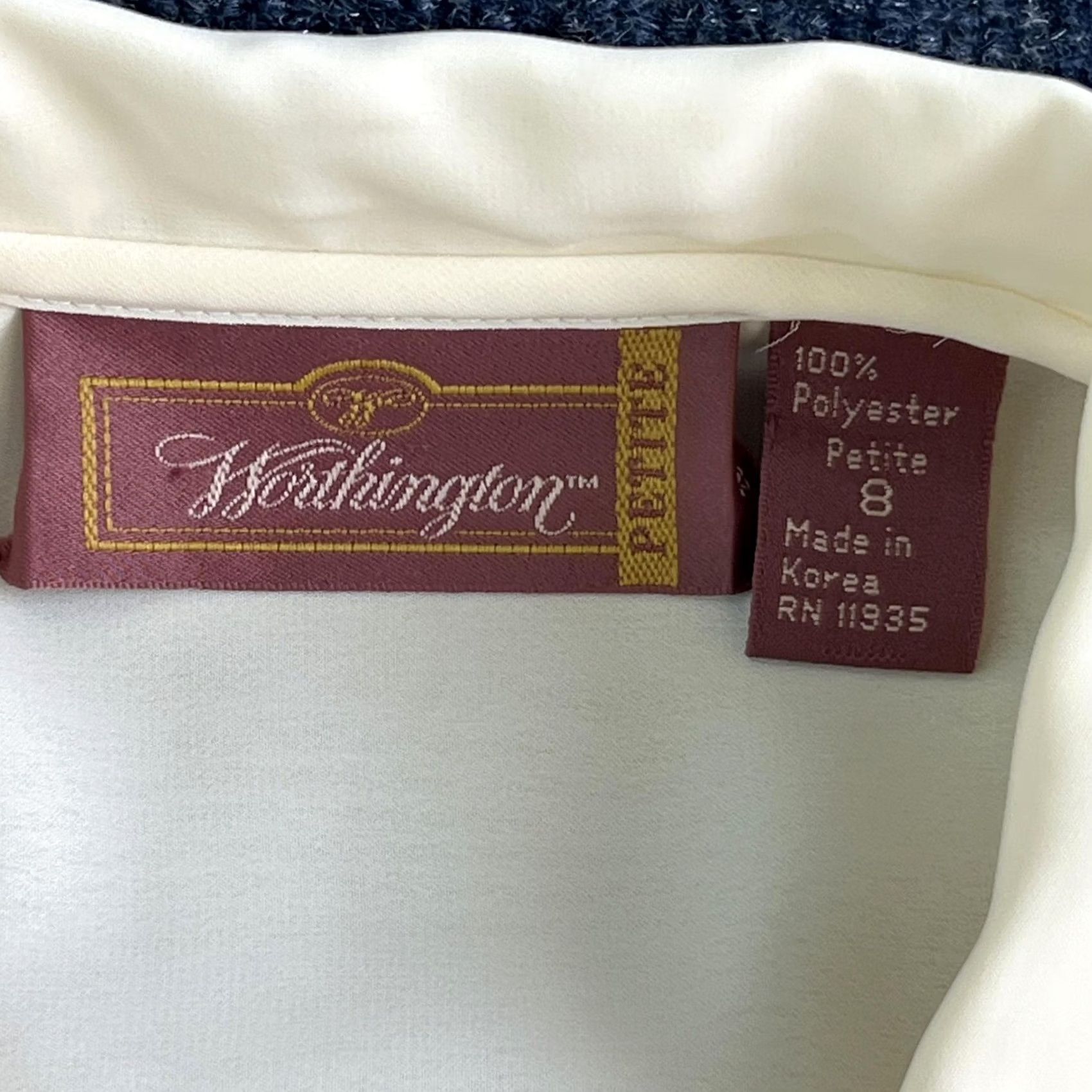 Worthington VINTAGE Worthington Blouse Womens 8P Petite Short Sleeve Button Front Pleated Sheer White Top Size M / US 6-8 / IT 42-44 - 4 Thumbnail