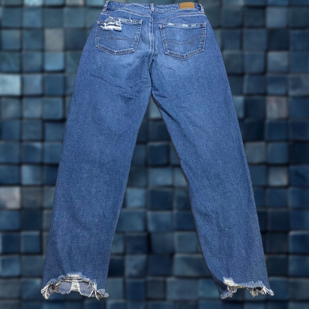 American Eagle Outfitters American Eagle Outfitters Mom Jeans Womens Size 2 Blue Denim Medium Wash Distressed Raw Hem 90s Grunge Retro Size 26" / US 2 / IT 38 - 1 Thumbnail