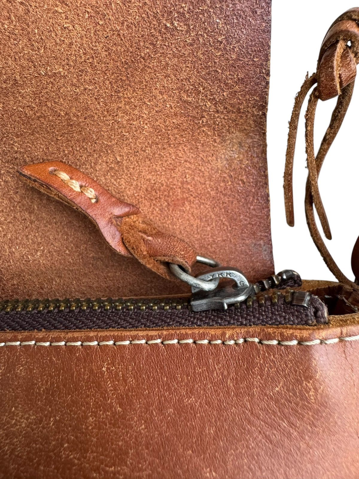 Genuine Leather 🔥 1203 Mano Fece Leather Sling Bag Size ONE SIZE - 10 Thumbnail