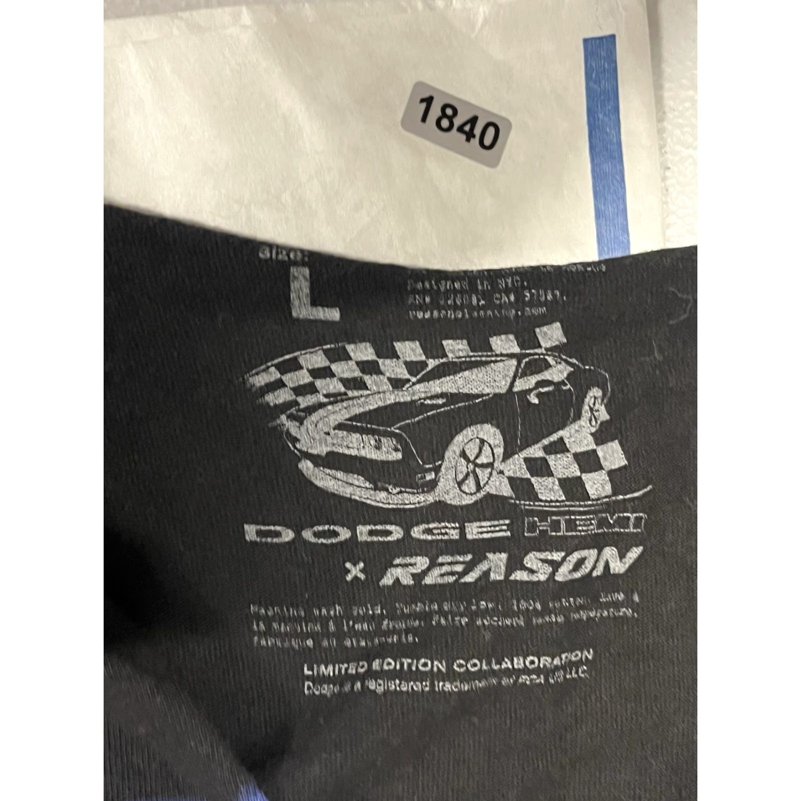 Vintage Dodge Men's T-Shirt Black L Cotton Distressed Logo SRT Challenger Rip Neck Short Sleeve Shirt Regular Fit Size US L / EU 52-54 / 3 - 6 Thumbnail