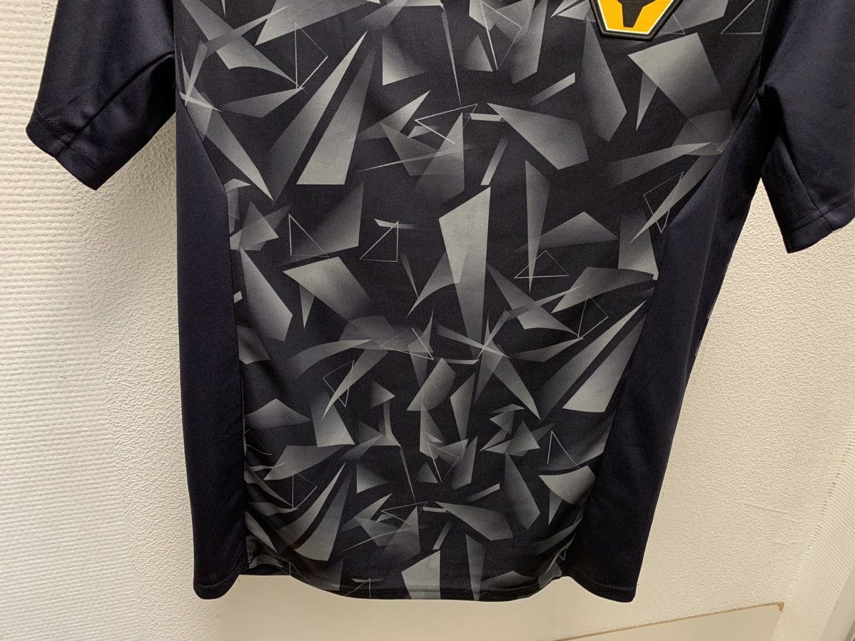 Castore Wolverhampton castore soccer jersey M size APL Size US M / EU 48-50 / 2 - 5 Thumbnail