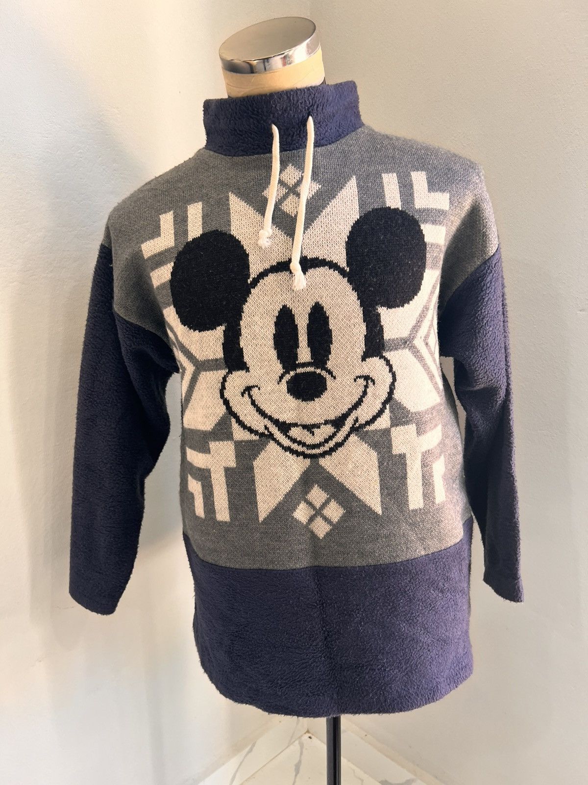 Disney × Vintage Vintage Disney Wool Sweatshirt Size US XL / EU 56 / 4 - 1 Thumbnail