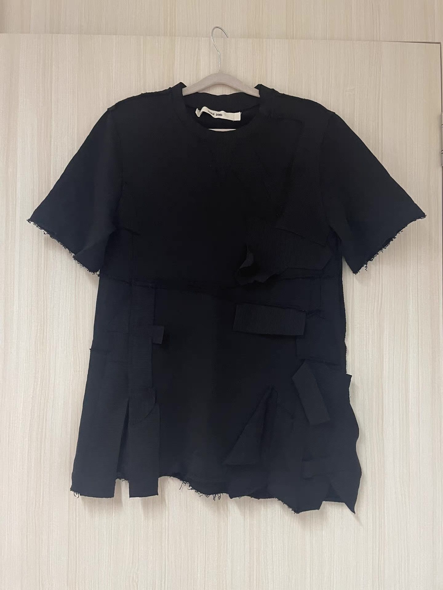 Damir Doma Damir Doma dark style T-shirt with strap decoration Ｑ21 Size US S / EU 44-46 / 1 - 1 Thumbnail
