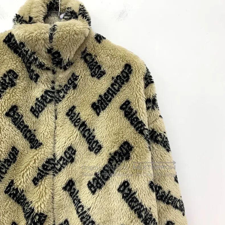 Balenciaga Balenciaga Khaki Logo Letter Barrage Print Cotton Stand Co Size 4XL / US 24-26 - 3 Thumbnail