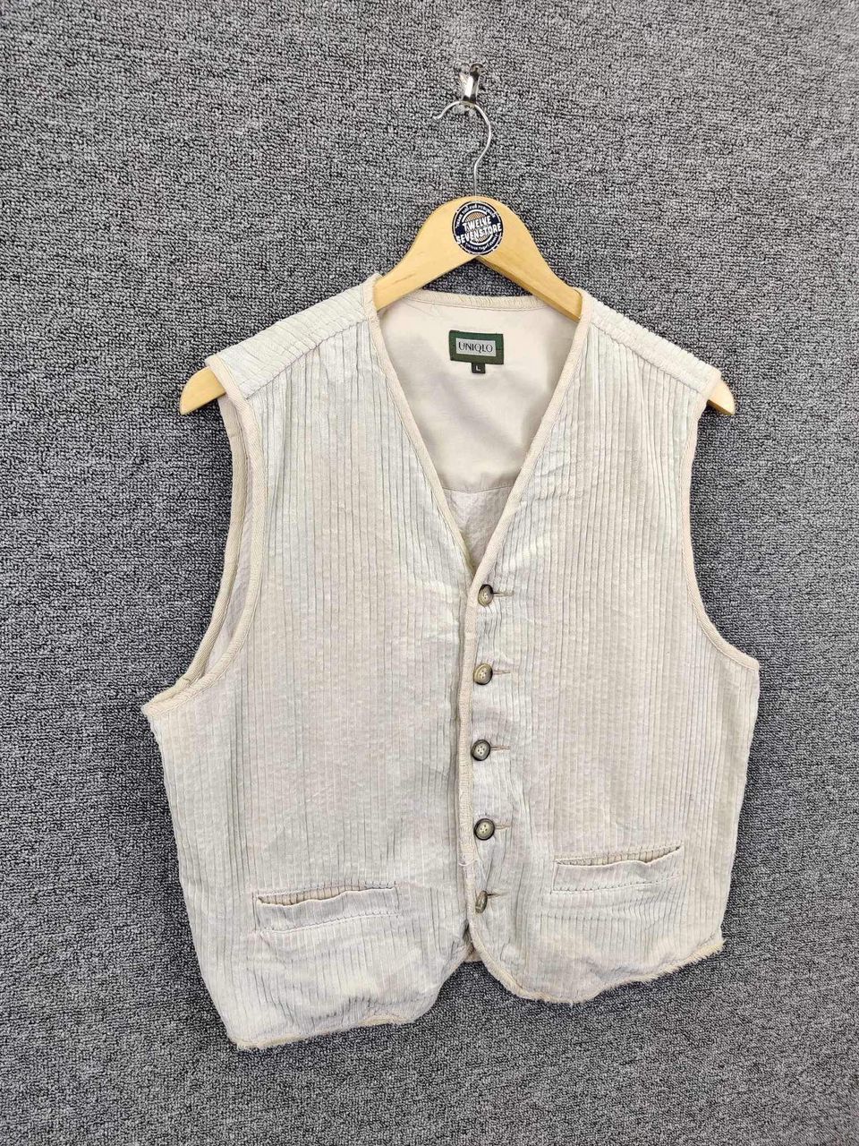 Uniqlo Vintage 90s Uniqlo Corduroy Button Ups Vest Size US L / EU 52-54 / 3 - 5 Thumbnail