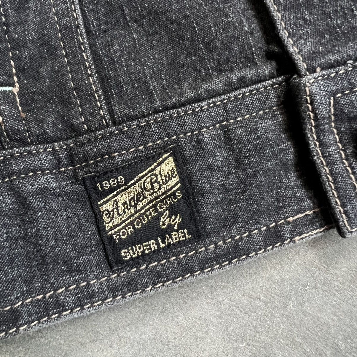 Angel Blue 2000s Angle Blue X Warner Bros Trucker Denim Jacket Size US XS / EU 42 / 0 - 7 Thumbnail