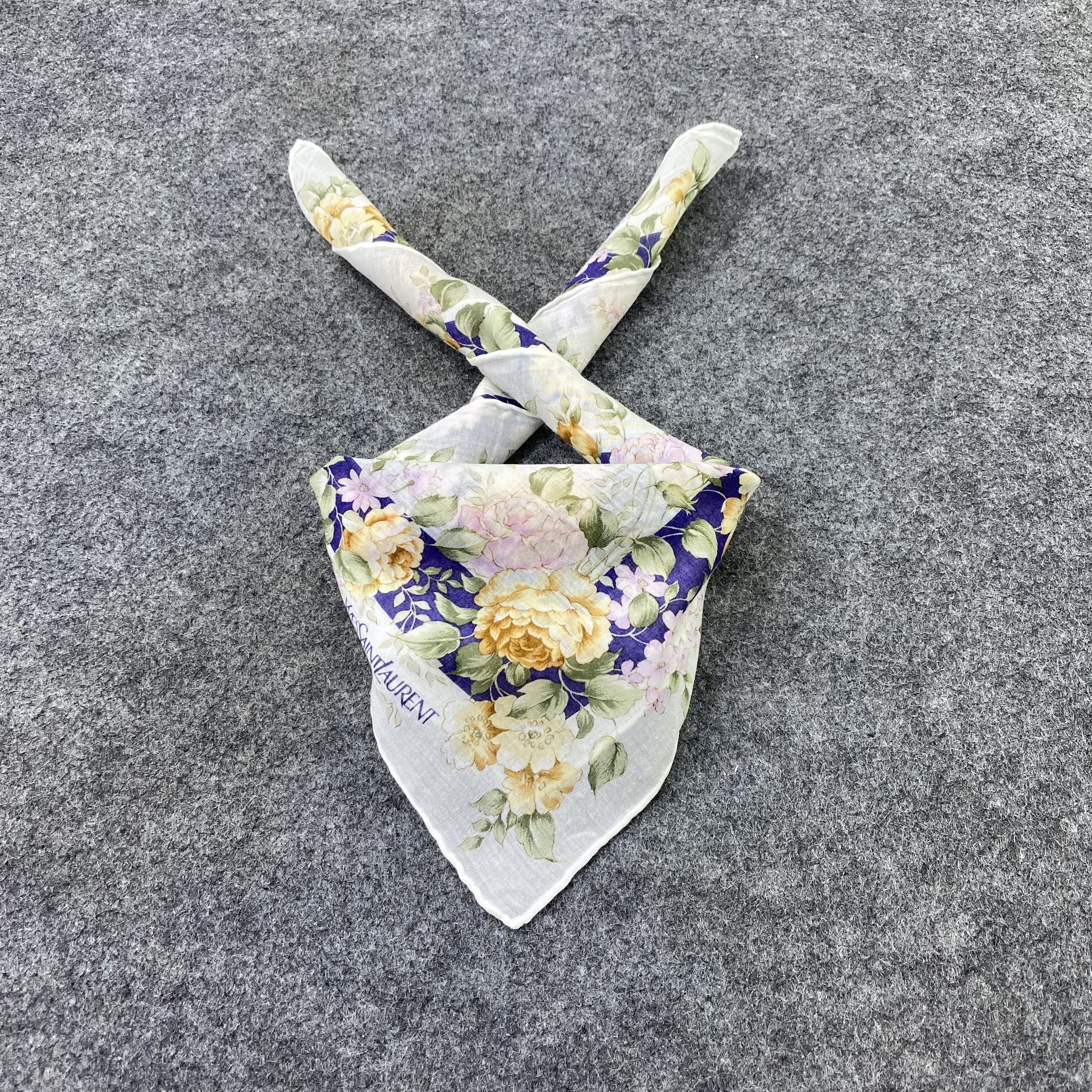 Yves Saint Laurent Yves Saint Lauren Handkerchief / Bandana / Neckerchief-B2085 Size ONE SIZE - 2 Thumbnail