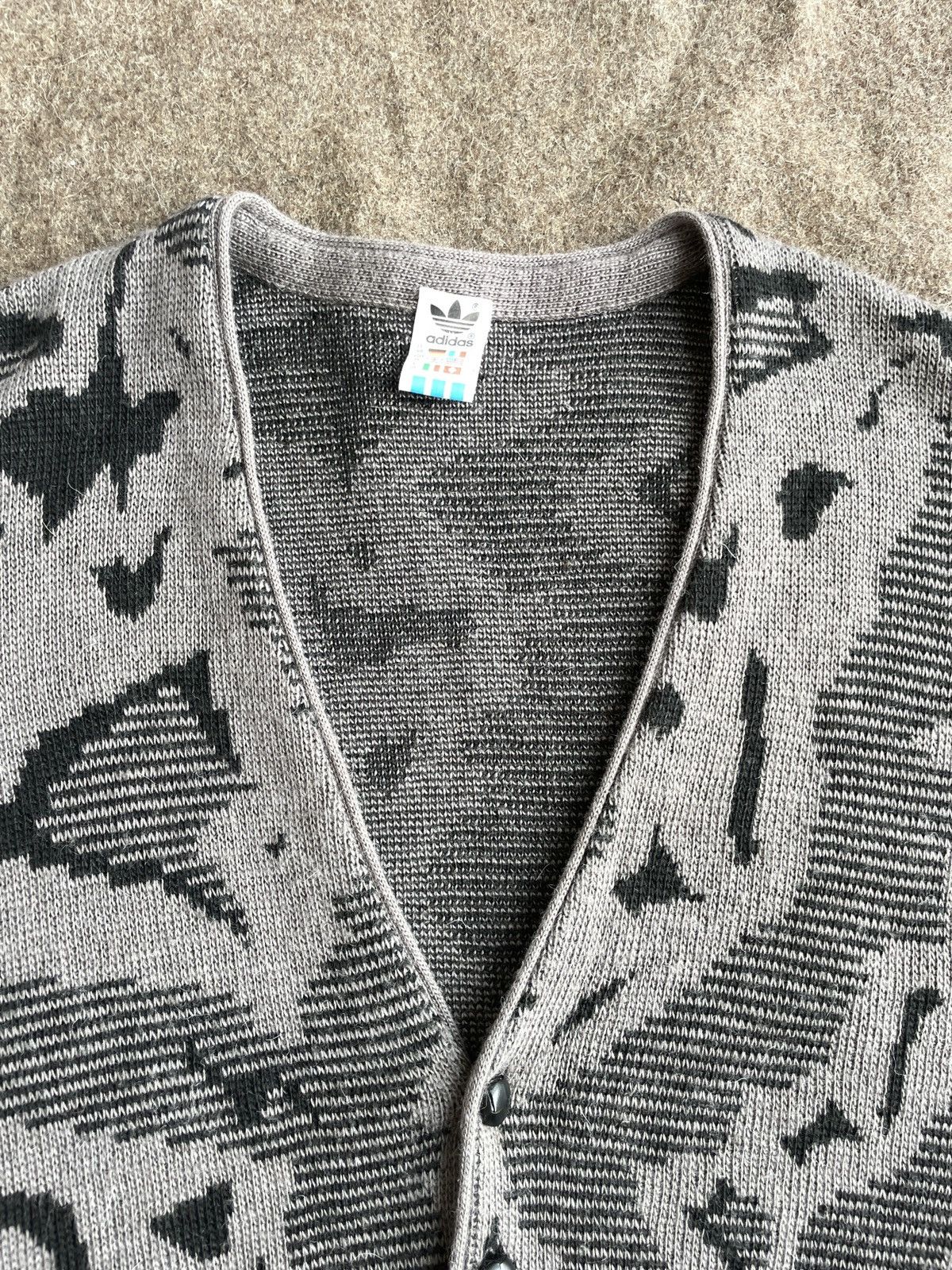 Adidas Vintage Adidas Original Cardigan Size US M / EU 48-50 / 2 - 5 Thumbnail