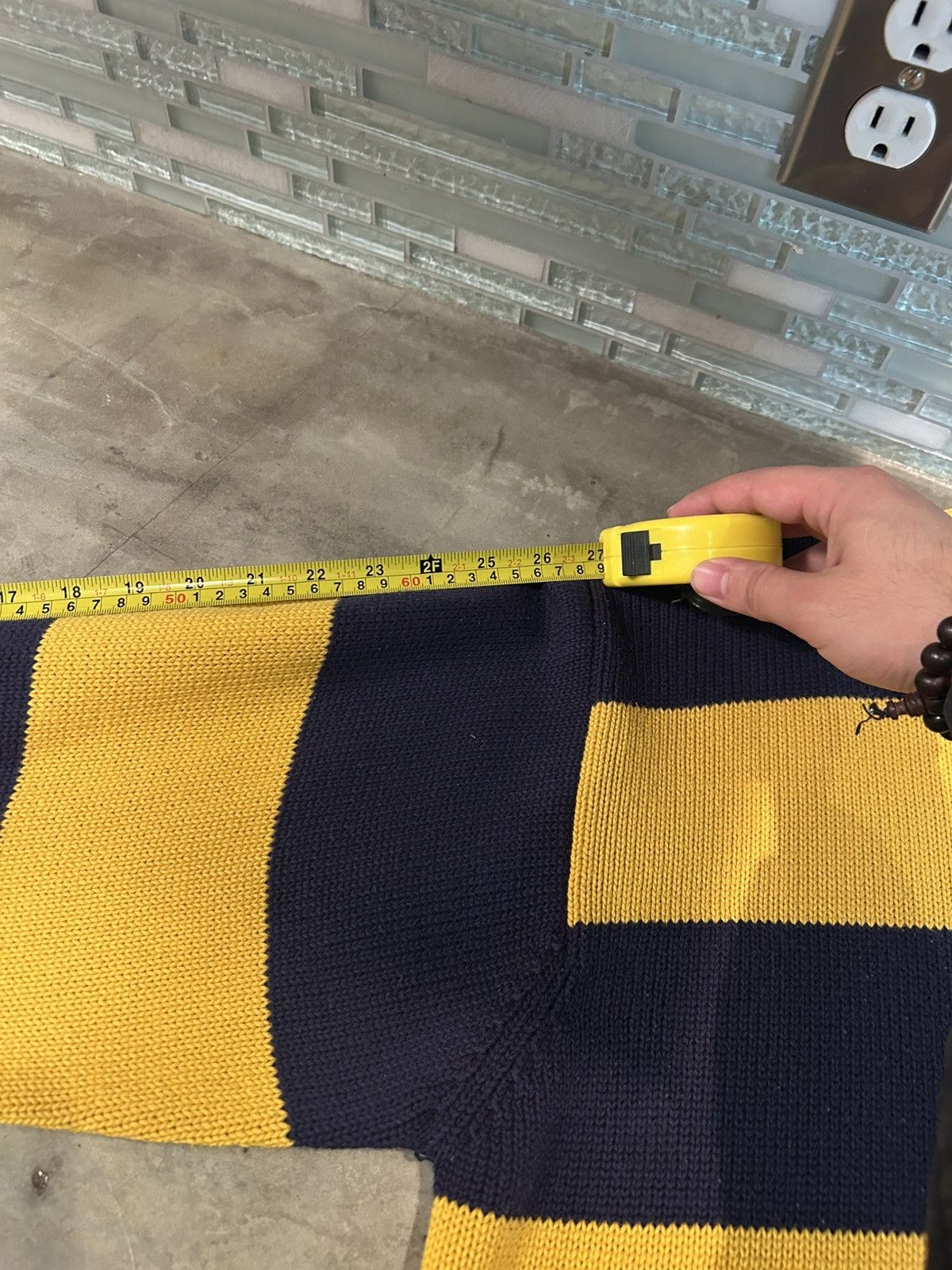 Tommy Hilfiger Tommy Hilfiger Yellow and Navy knit sweater Size US XL / EU 56 / 4 - 6 Thumbnail