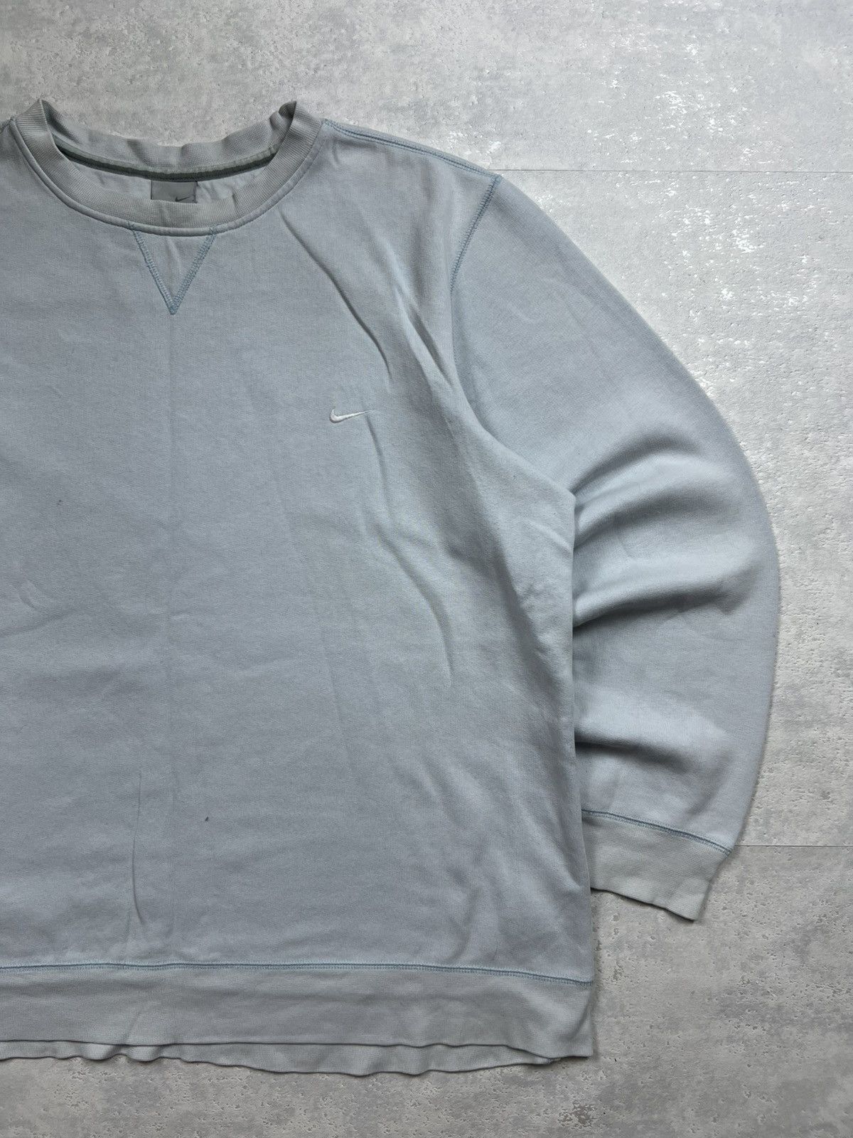 Nike 90s Nike Swoosh Vintage Y2K Oversized Blank Retro Sweatshirt Size US L / EU 52-54 / 3 - 3 Thumbnail