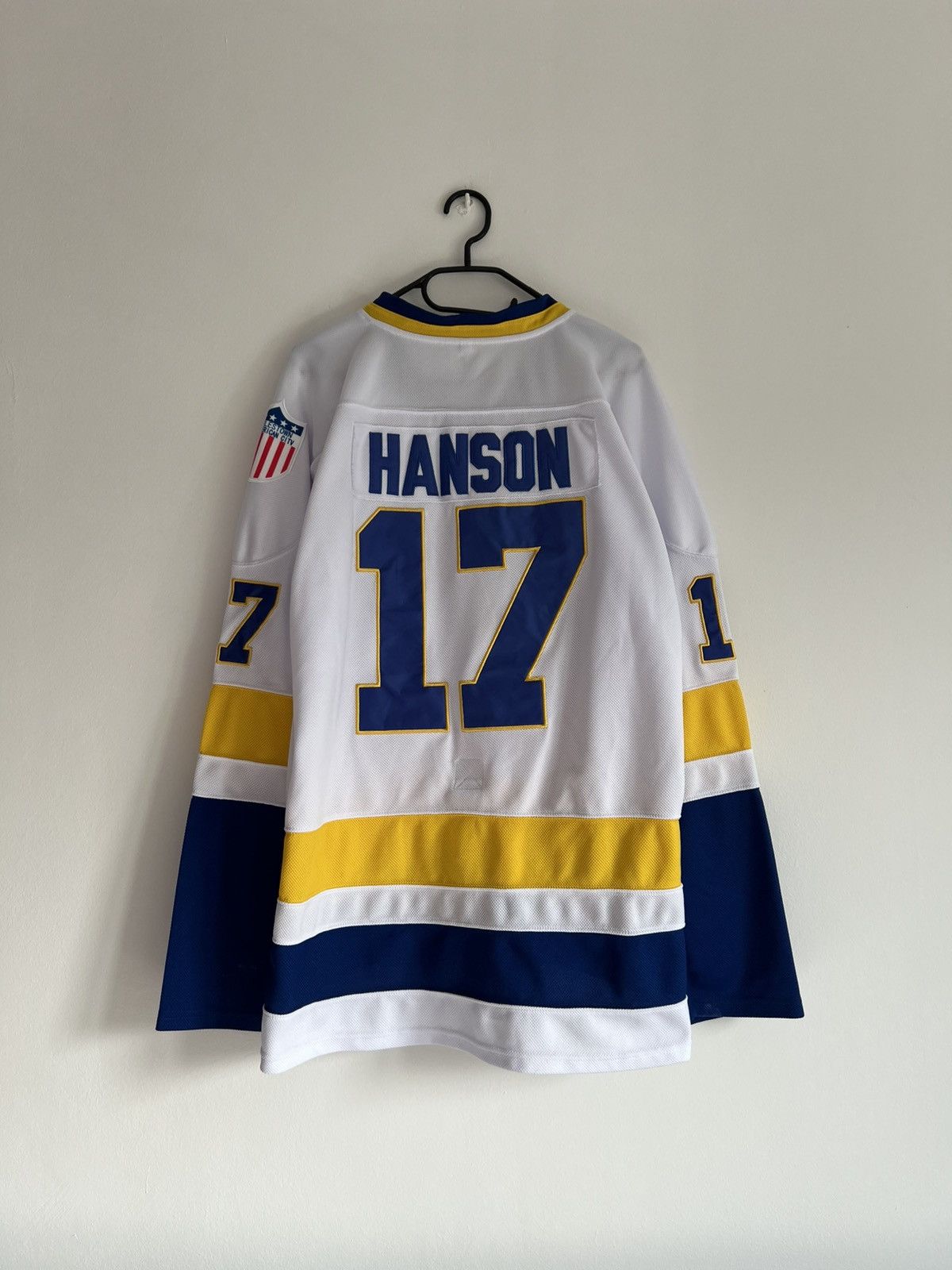 NHL Vintage Charlestown Chiefs Hanson Hockey Jersey Size US L / EU 52-54 / 3 - 5 Thumbnail