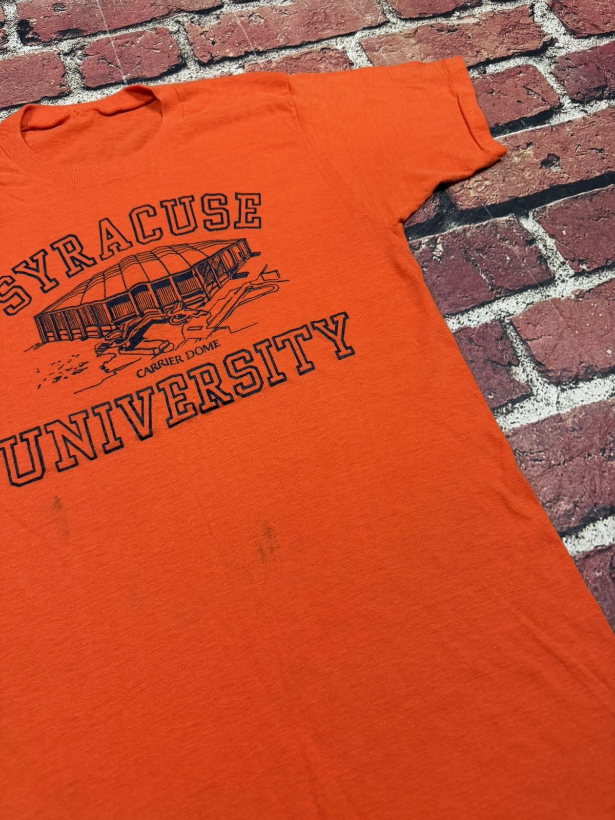 NCAA Vintage Syracuse University Carrier Dome Tee Single Stitch Size US M / EU 48-50 / 2 - 6 Thumbnail