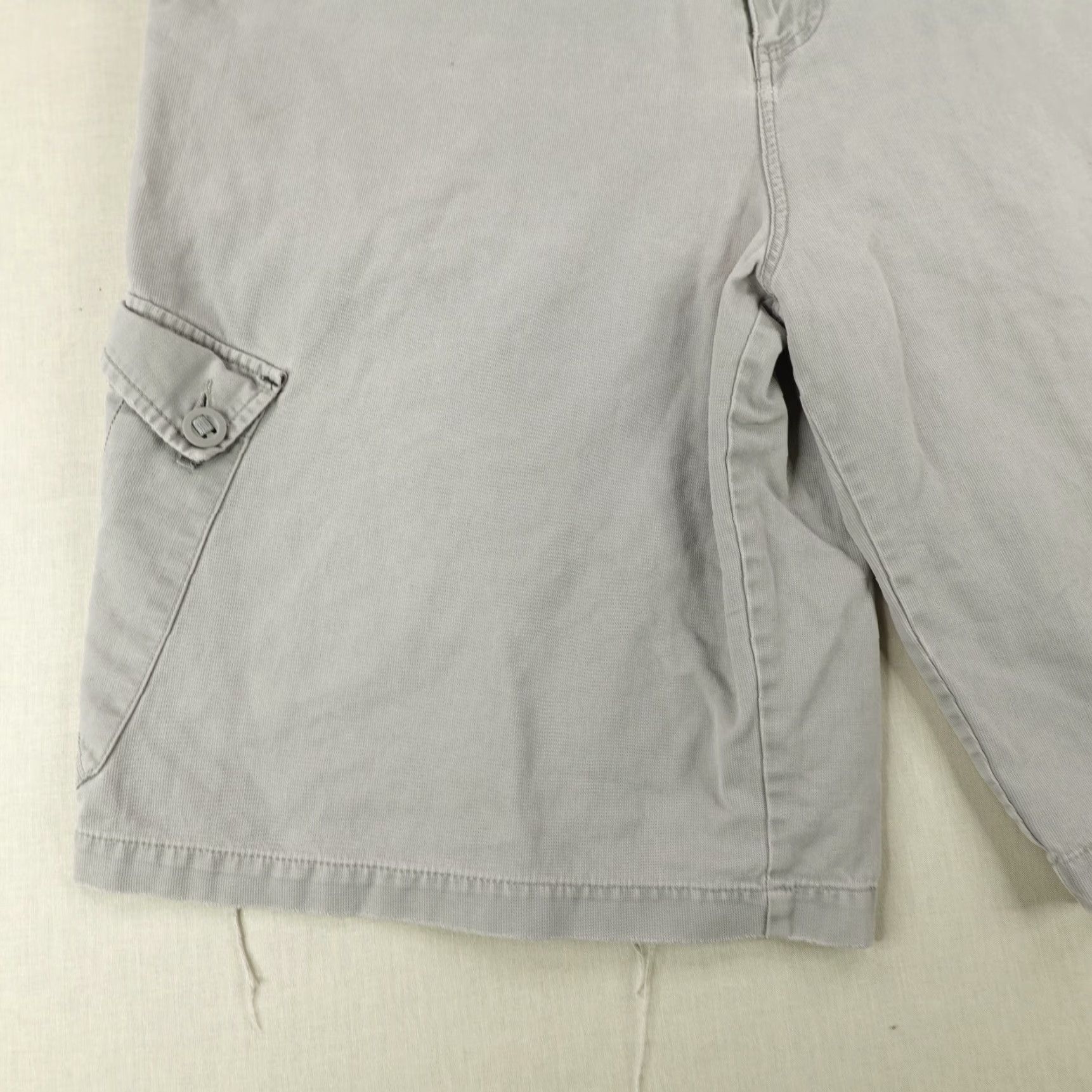 Anchor Blue VINTAGE Anchor Blue Shorts Mens 40 Gray Cargo Baggy Grunge Loose Y2K Grunge Casual Travel Workwear Cotton 13in Inseam Mens Size US 39 - 4 Thumbnail