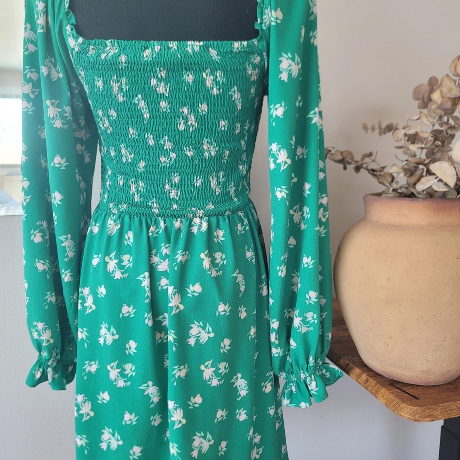 Lil Wayne WAYF Floral Long Sleeve Smocked Minidress ditsy floral Sz S Size S / US 4 / IT 40 - 8 Thumbnail