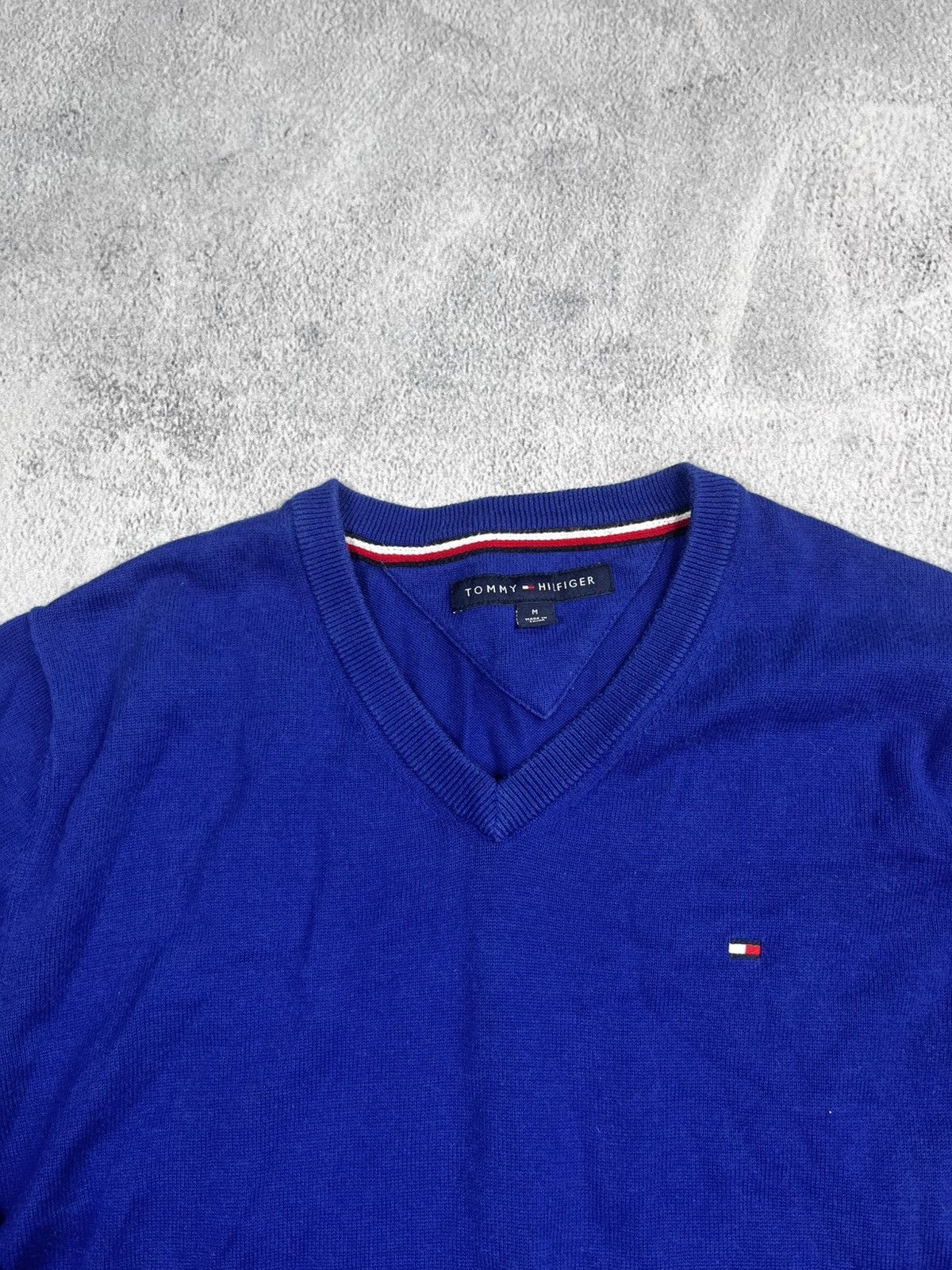 Tommy Hilfiger × Vintage Vintage Y2K Tommy Hilfiger sweater old money style size М Size US M / EU 48-50 / 2 - 5 Thumbnail